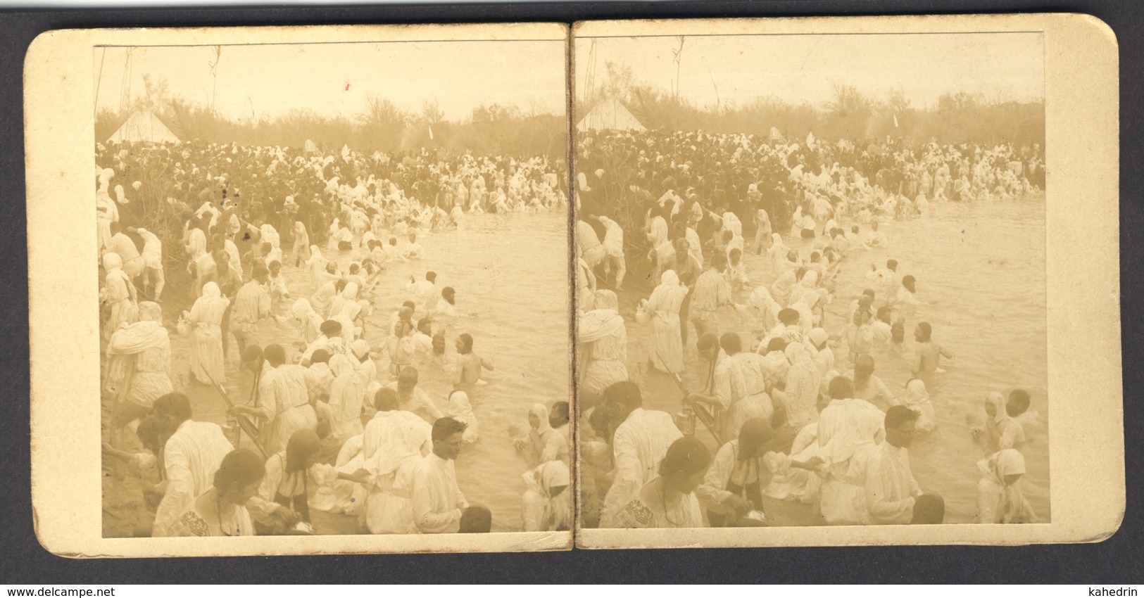India ± 1900?, Bathing In The Ganges - Photos Stéréoscopiques