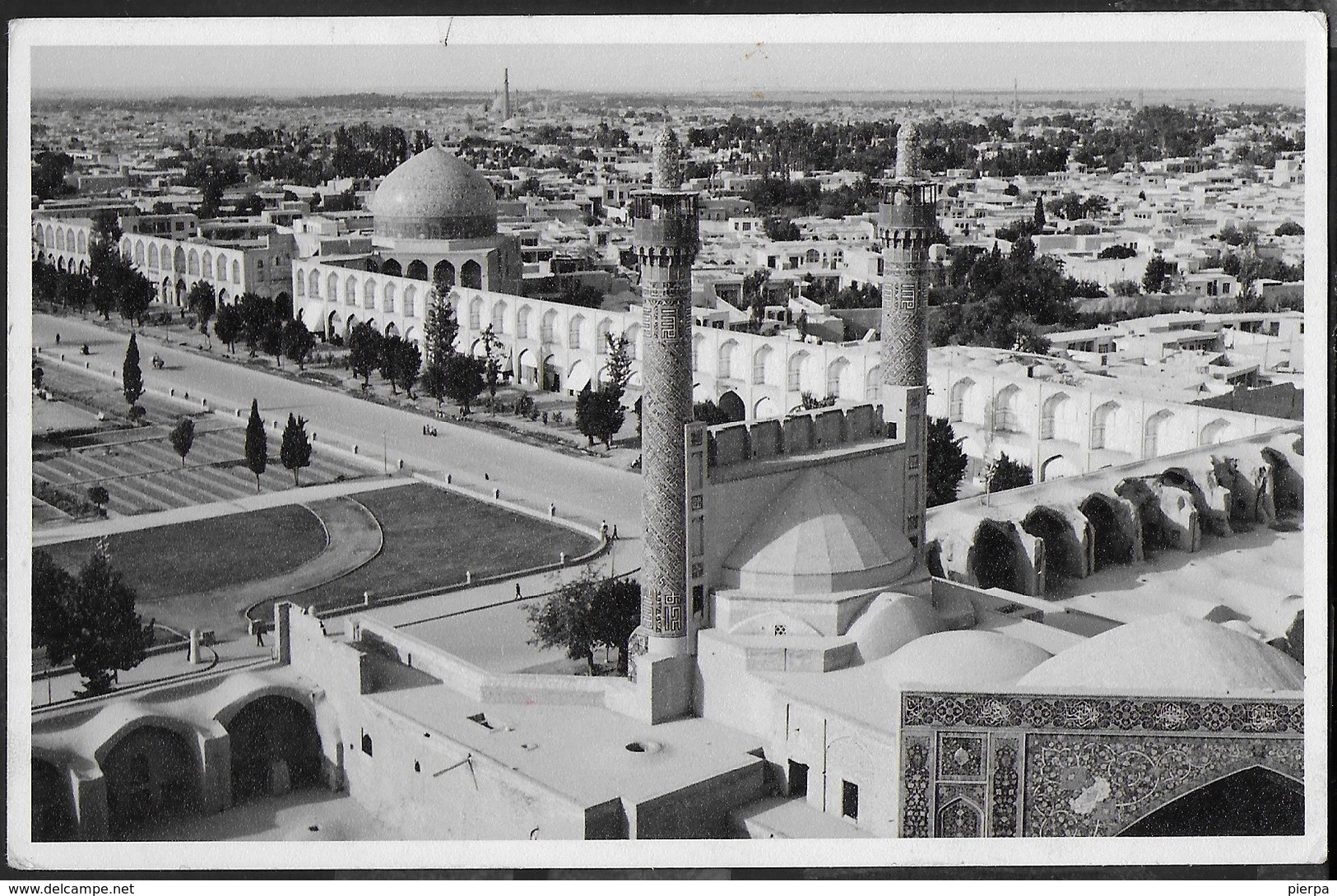 IRAN - ISFAHAN - PIAZZA DELLO SCIA' - FORMATO PICCOLO - VIAGGIATA 1959 FRANCOBOLLO ASPORTATO - Iran