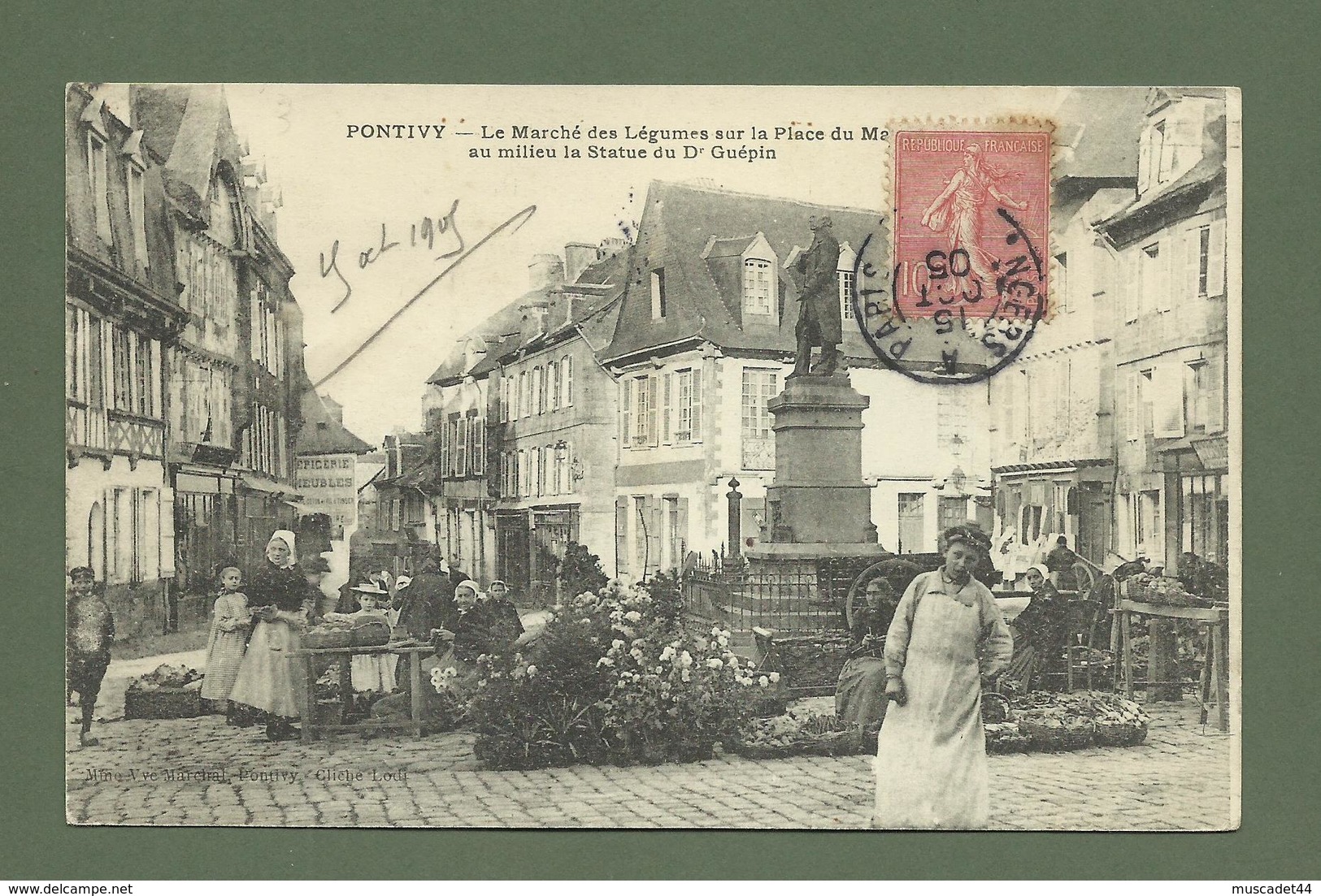 CARTE POSTALE MORBIHAN 56 PONTIVY LE MARCHE DES LEGUMES SUR LA PLACE ANIMEE - Pontivy