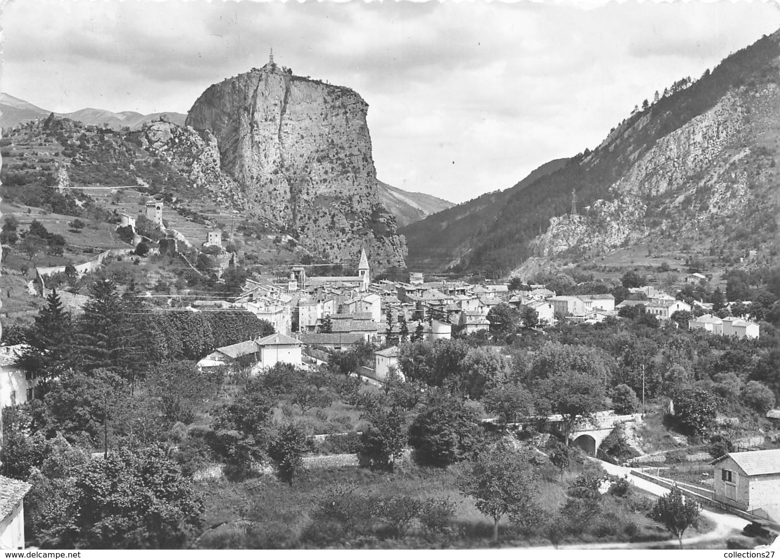 04-CASTELANE- VUE GENERALE LA ROUTE NAPOLEON - Castellane