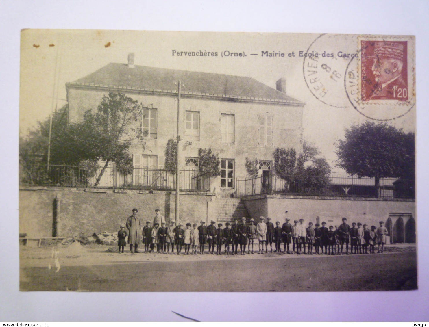 2019 - 1161  PERVENCHERES  (Orne)  :  Mairie Et ECOLE Des  GARCONS  -  Belle Animation  1941   - Pervencheres