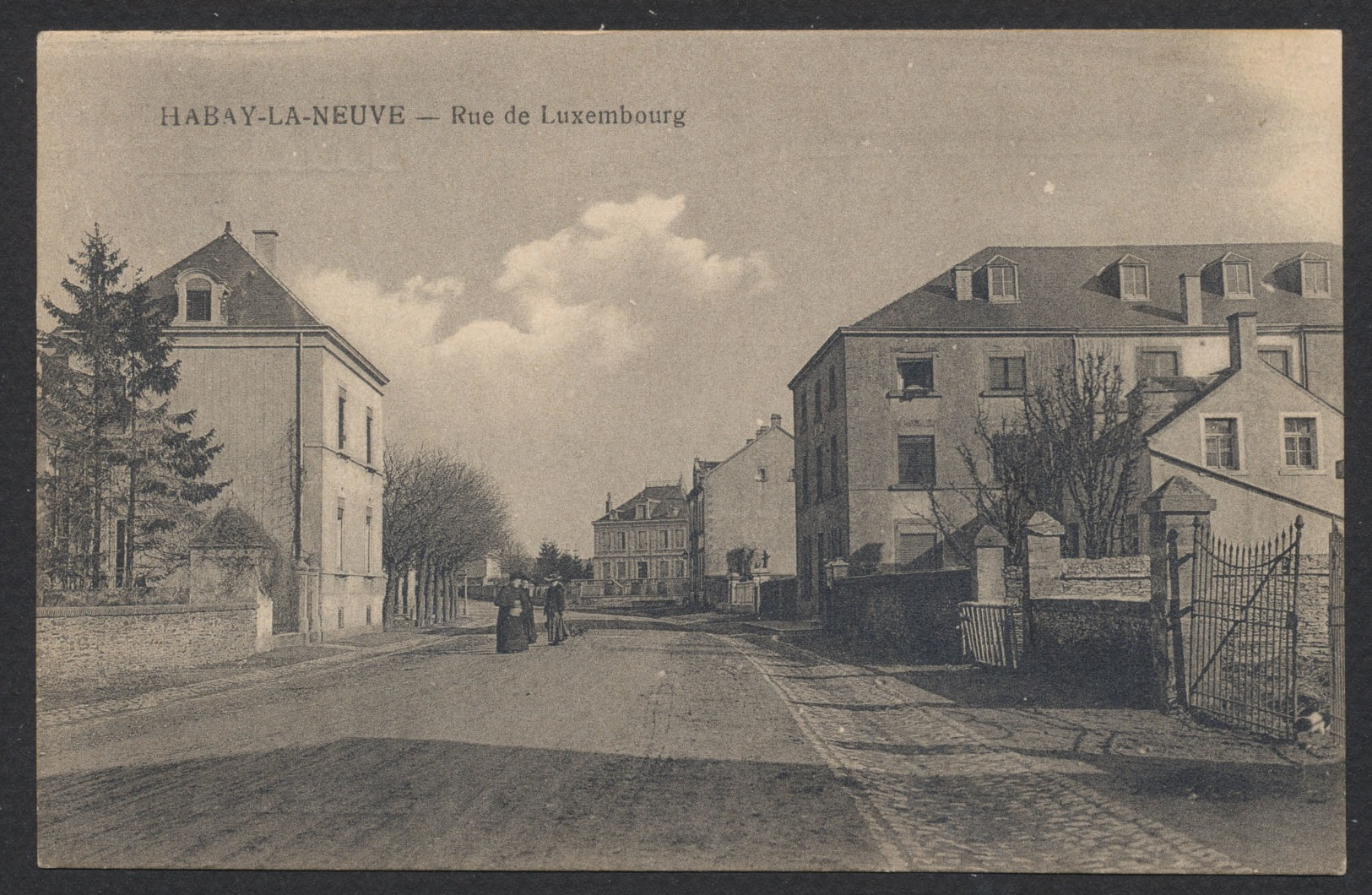 Carte Postale - Habay-la-neuve : Rue De Luxembourg (Edit. Albert Bastin) / écrite - Habay