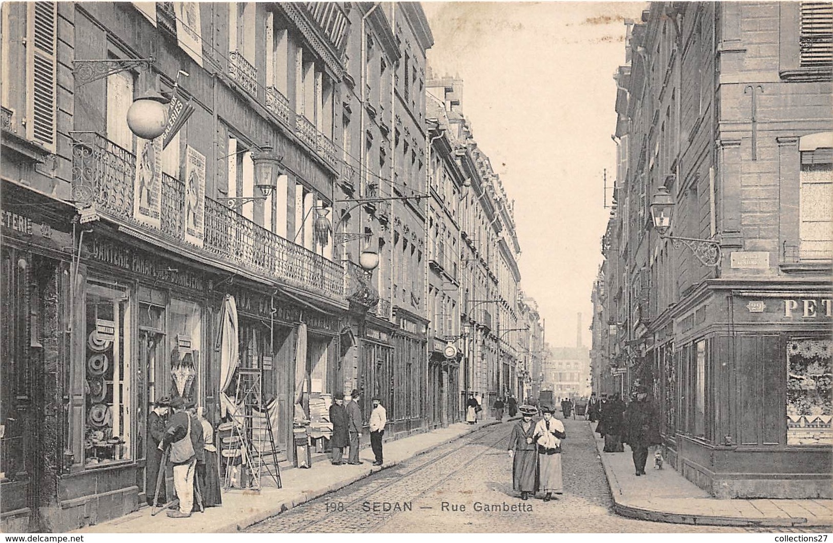 08-SEDAN- RUE GAMBETTA - Sedan