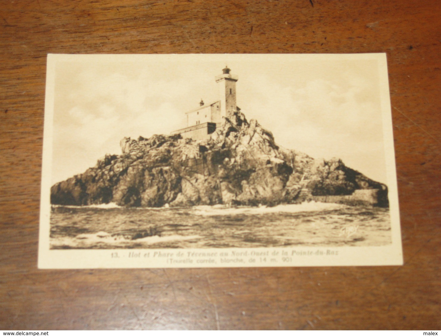 ILOT Et PHARE De TEVENNEC Au Nord Ouest De La Pointe Du Raz - Other & Unclassified