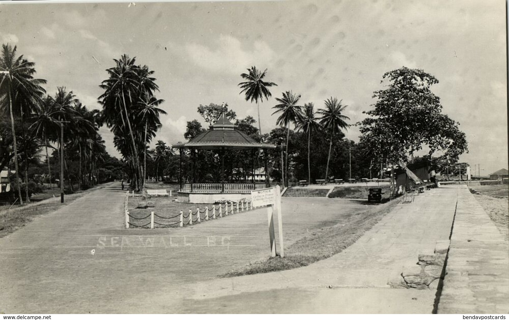 British Guiana, GEORGETOWN, Sea Wall (1930s) RPPC Postcard - Other & Unclassified