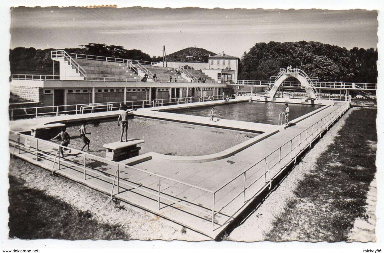 MANOSQUE--1955--La Piscine Municipale (petite Animation ).....à Saisir - Manosque