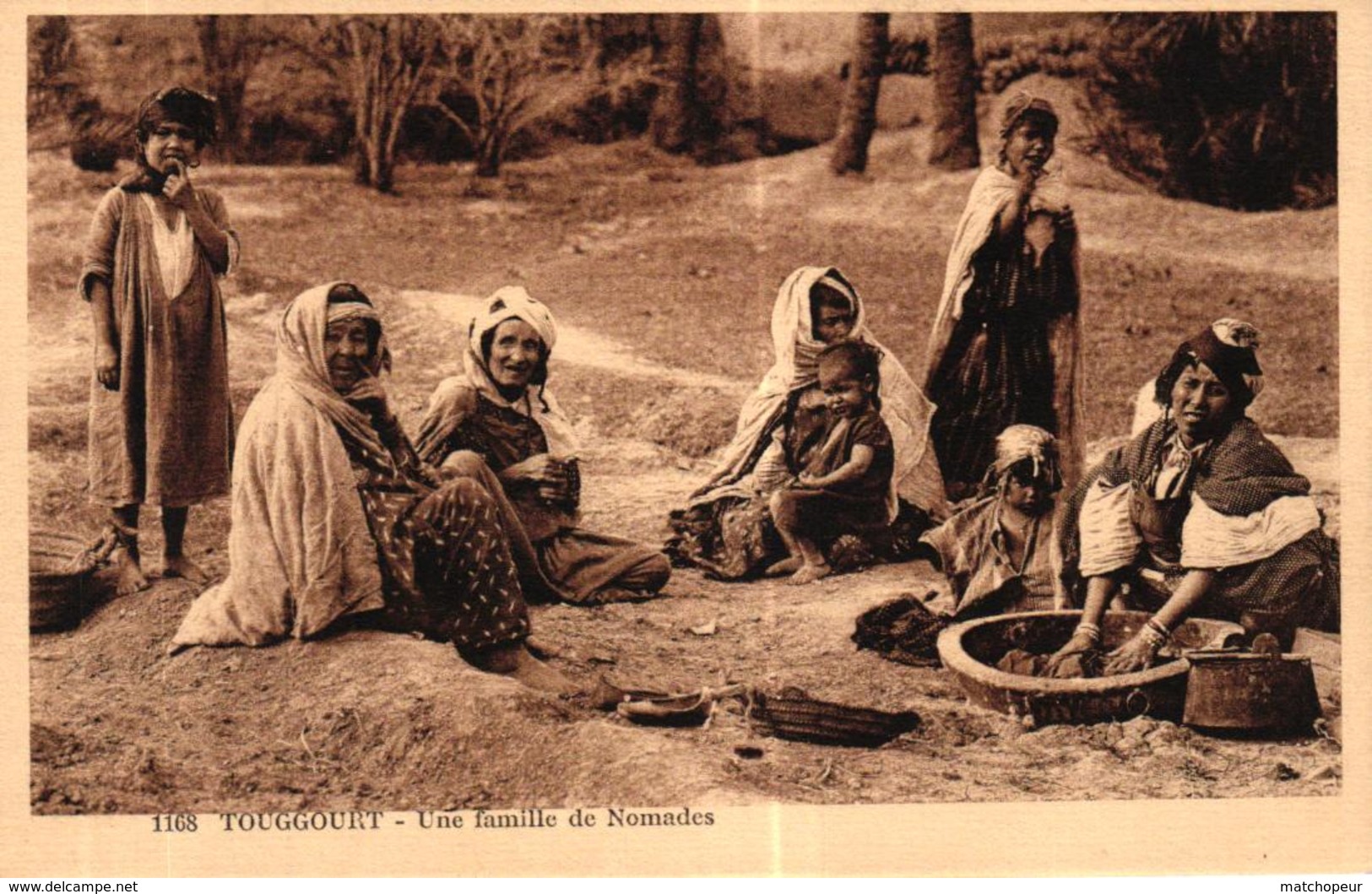 ALGERIE - TOUGGOURT UNE FAMILLE DE NOMADES - Autres & Non Classés