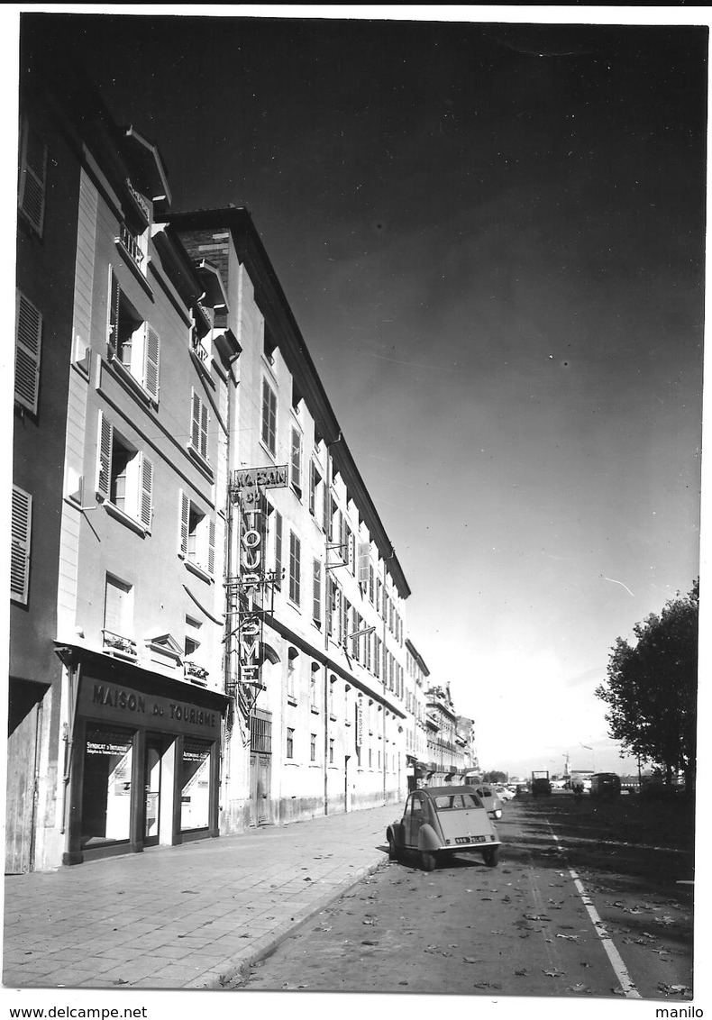 MACON (S&L) MAISON DU TOURISME -SYNDICAT D'INITIATIVES - 2CV   épreuve Photo Originale 1959  COMBIER CIM Imp à Macon - Places