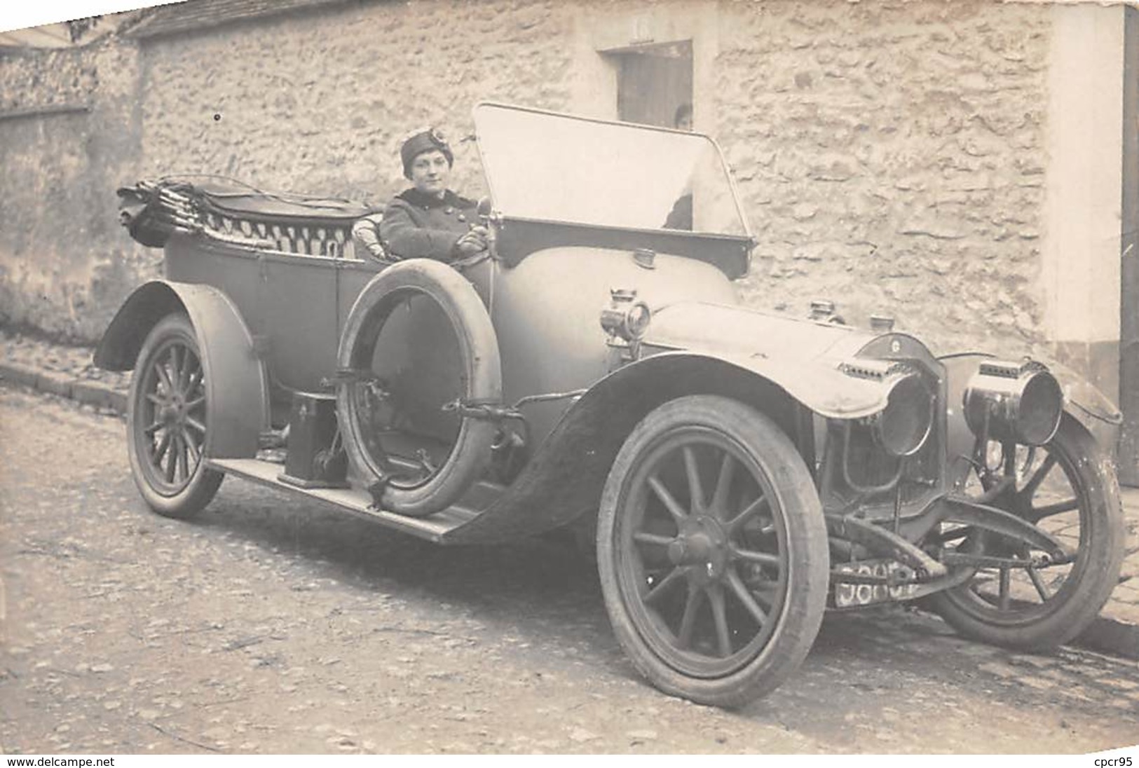 TRANSPORT .n°54455. Automobile. Carte Photo. Femme - Other & Unclassified