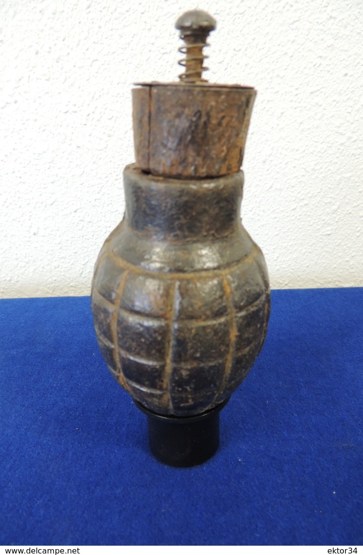 Belle Grenade Française, FOUG Ou Citron, Complète Et Totalement Inerte. WWI, 14-18 - Armes Neutralisées