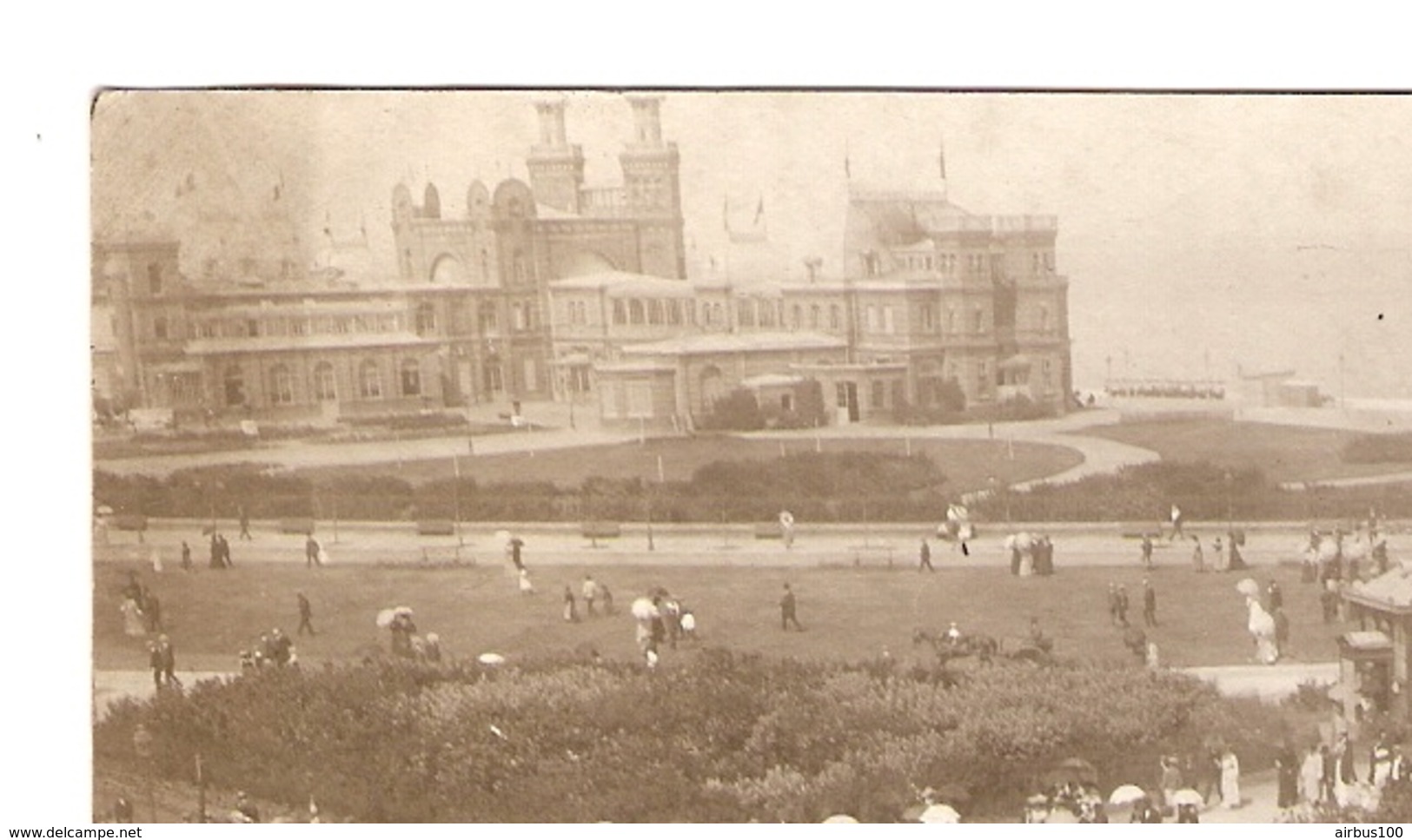 PHOTO ORIGINALE FIN XIX ème DEBUT XX ème SIECLE - CASINO DE DIEPPE CEREMONIE DEFILE MILITAIRE - SEINE MARITIME (76) - Lieux