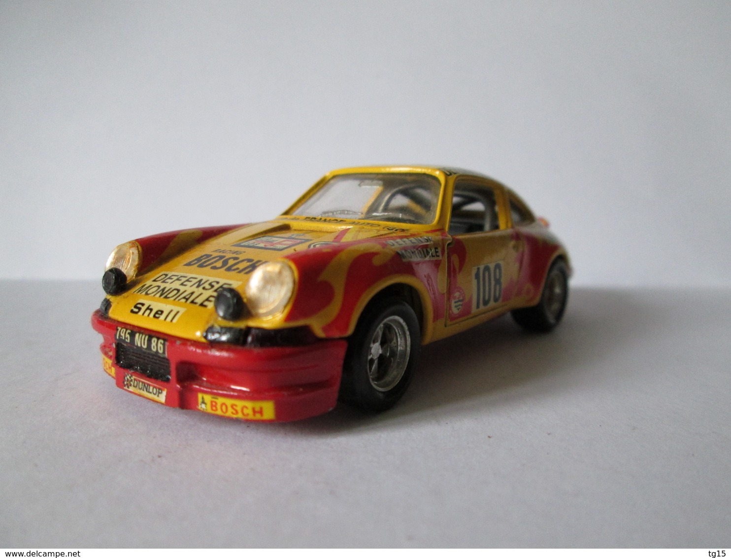 SOLIDO   PORSCHE  911  CARRERA  RS    A Restaurer  1/43 - Solido