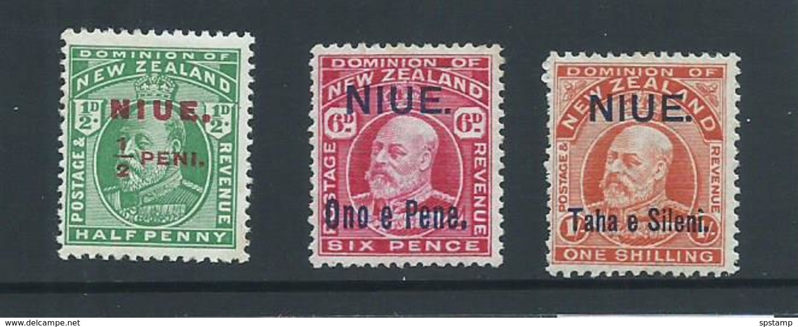 Niue 1911 Overprints On  New Zealand KEVII Mint , Some Gum Tone And Short Perfs - Niue