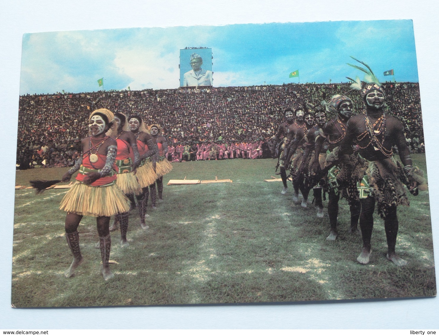 Kinshasa, Danse Folklorique Au STADE Du 20 MAI (République Du Zaire) Stamp > Anno 1985 ( Voir Photo ) ! - Kinshasa - Léopoldville