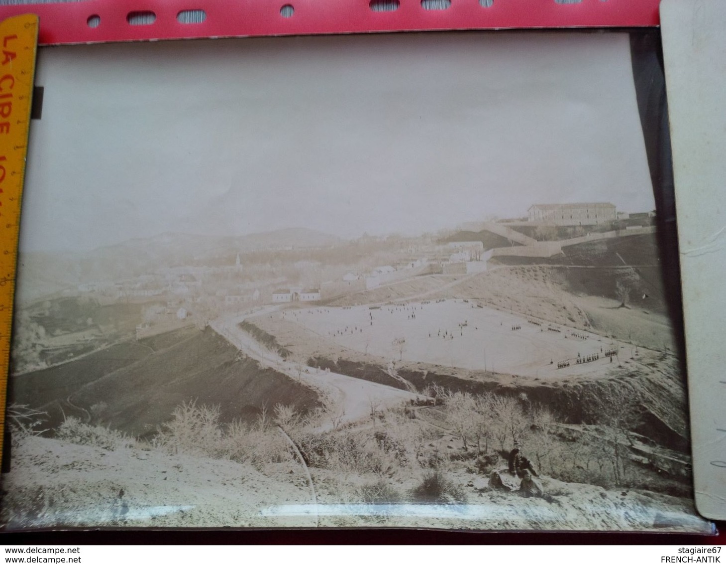 LOT 3 GRANDE PHOTO ALGERIE FORT MARCHE ECOLE MILITAIRE LIEU A IDENTIFIER - Lieux