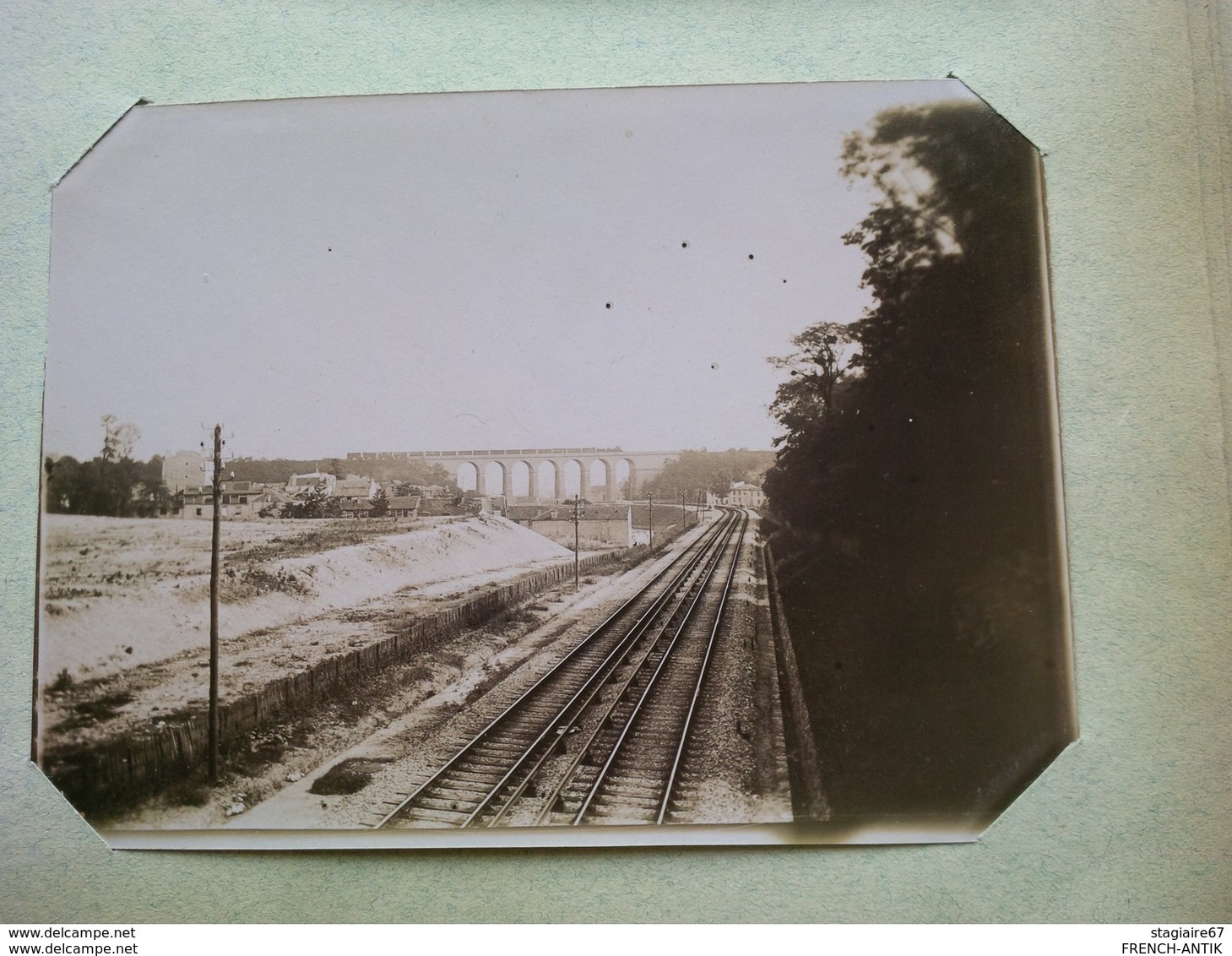 ALBUM PHOTO DE 133 PIECES PARIS BALLON CAMPAGNE BALLON EXPOSITION CHEMIN DE FER COMMERCE 1929