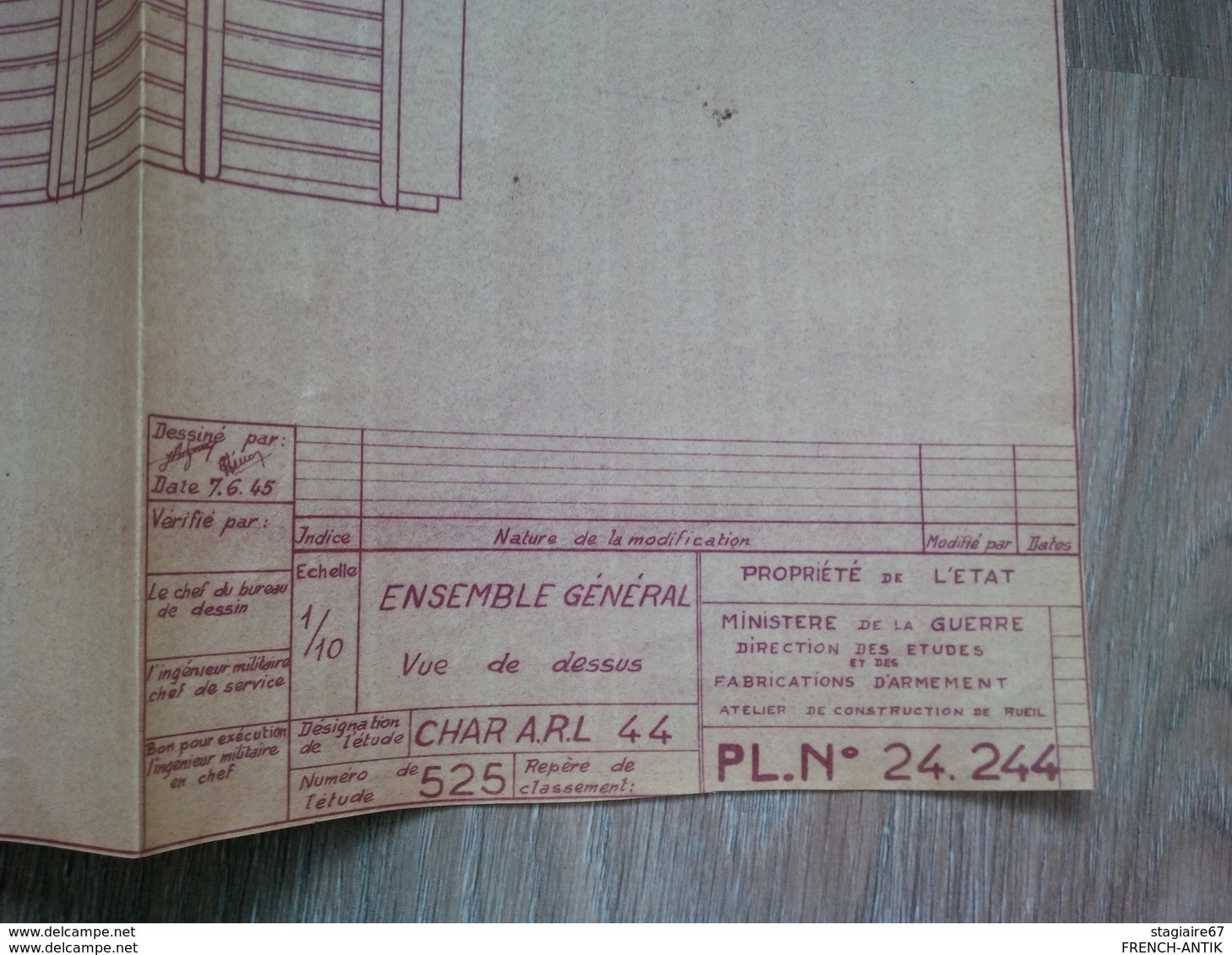 LOT  4 PLANS CHAR A.R.L 44 MINISTERE DE LA GUERRE ATELIER DE CONSTRUCTION DE RUEIL