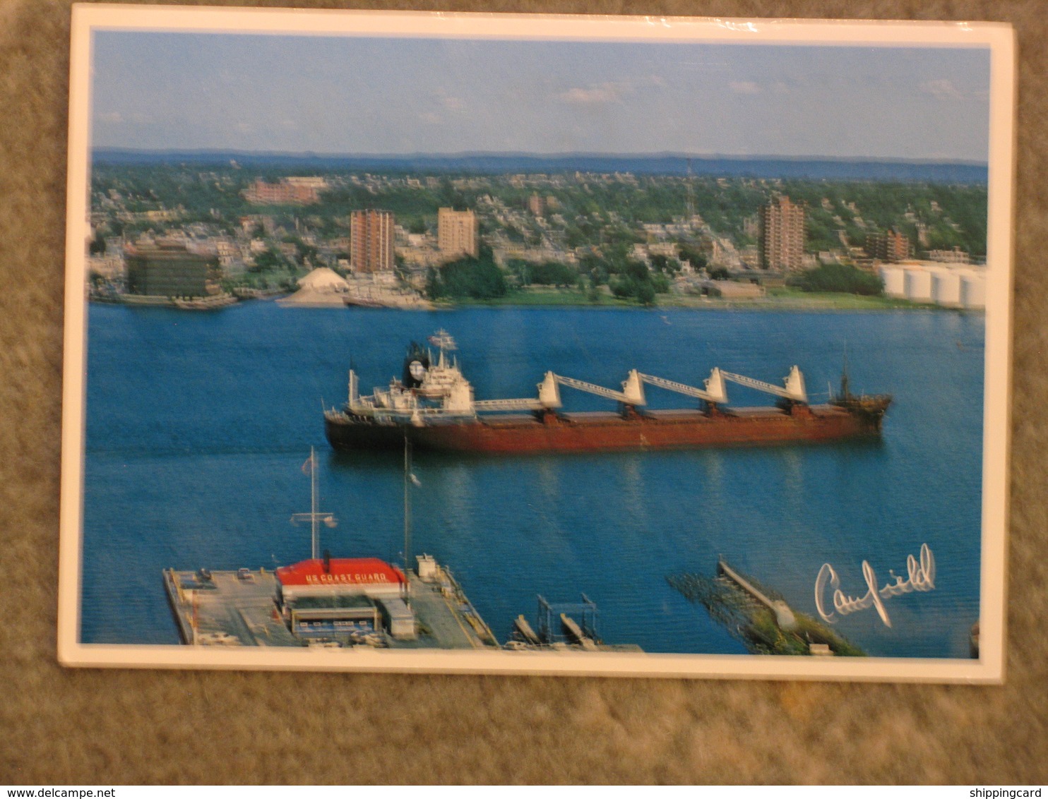 FREIGHTER AT SOO LOCKS - Cargos