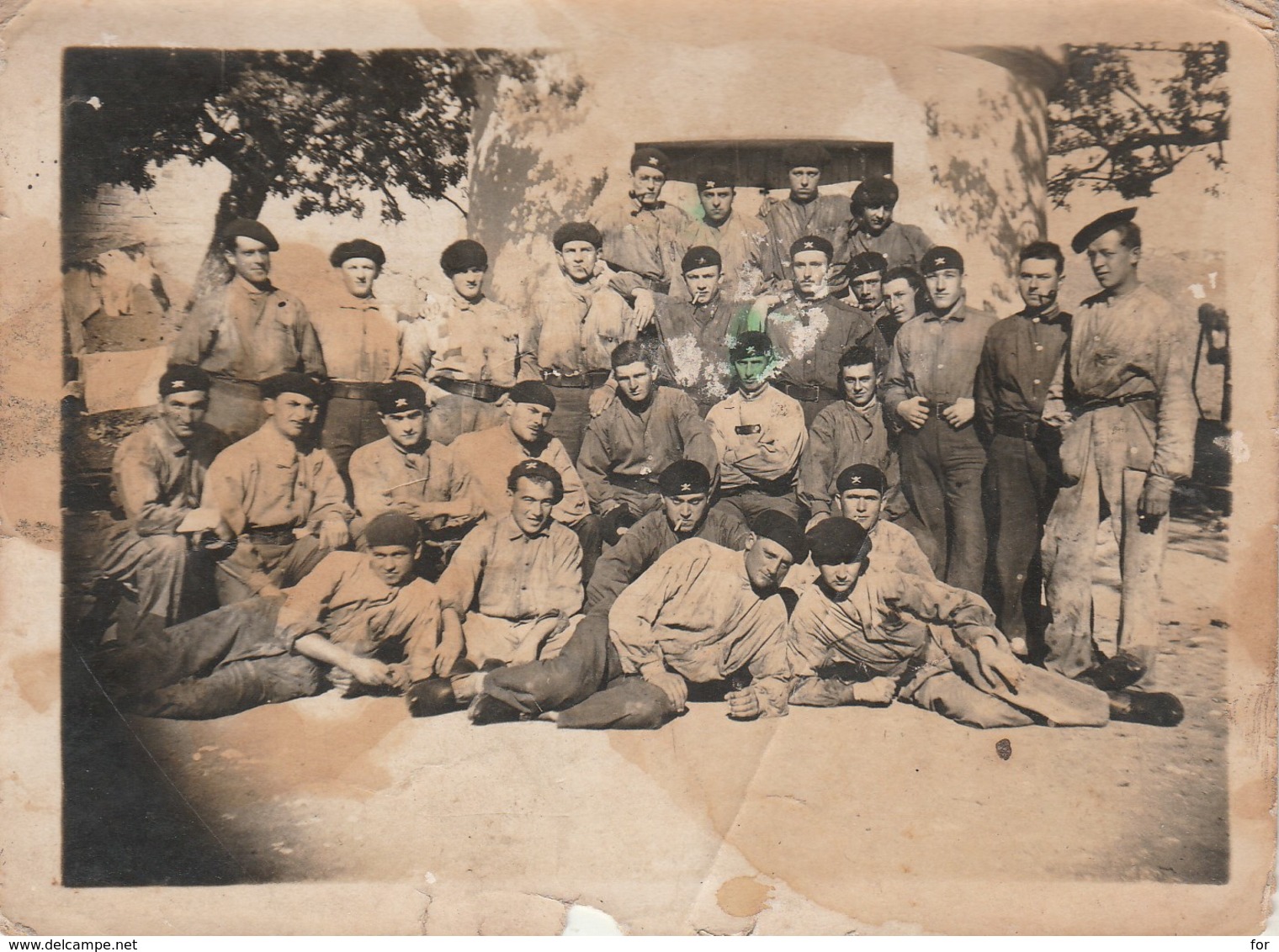 Photo Militaire : Groupe De Tankistes à Bizerte - 1é Groupe ( Format 9cm X 12cm ) - Guerre, Militaire