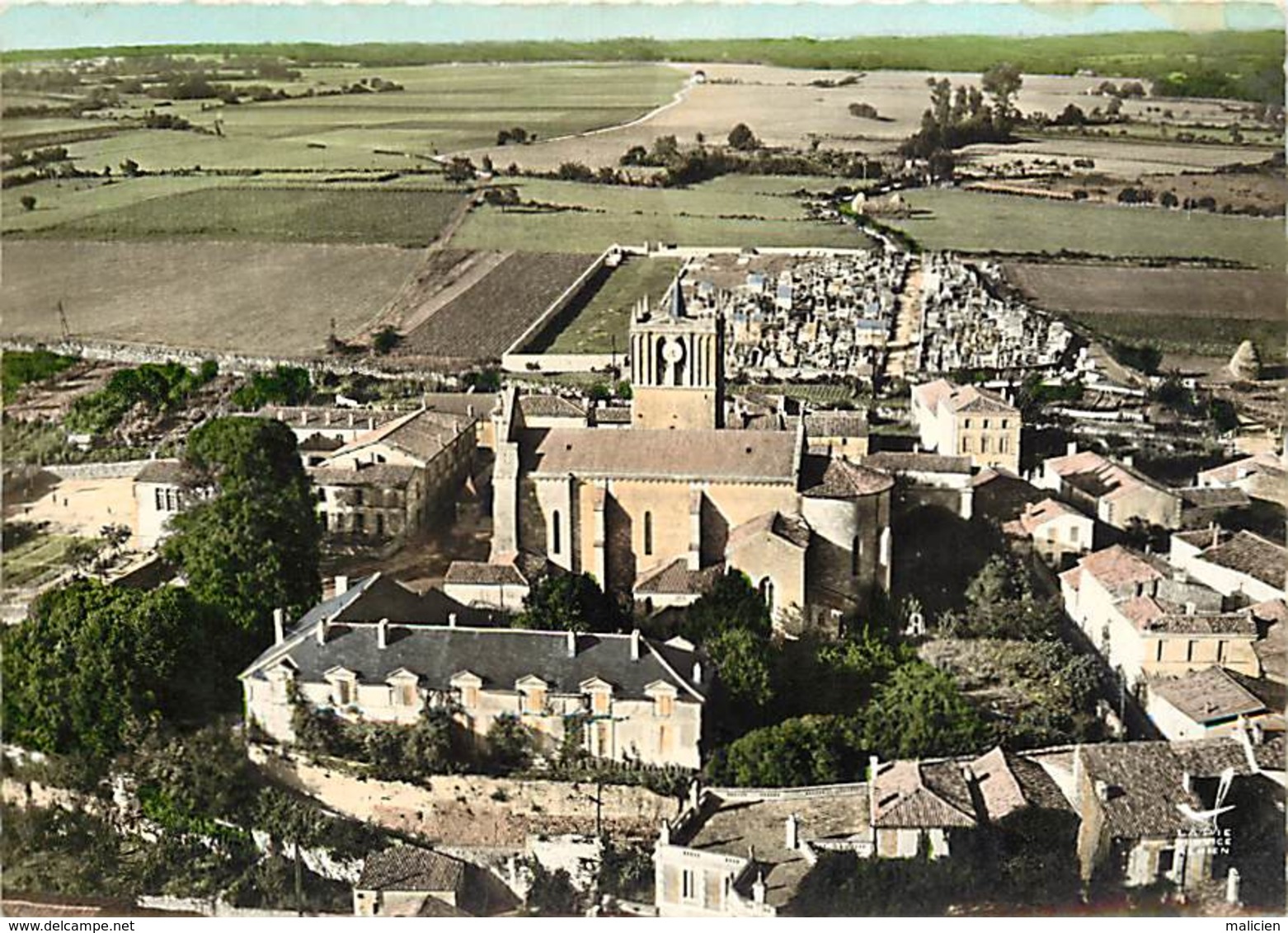 -gds Formats -ref-Y985- Charente Maritime - Saint Savinien - St Savinien - Vue Arienne Eglise Et Bourg - Edit. Lapie N°5 - Autres & Non Classés