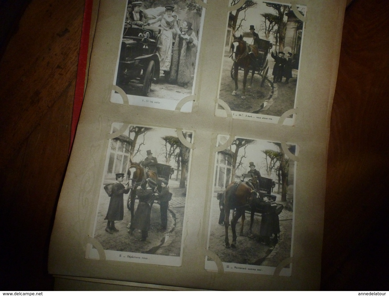 CARTES POSTALES  dans un album  contenant  308 CPA Vers 1900 (En auto; Historiettes,Femmes,Fillettes,Couples;etc)