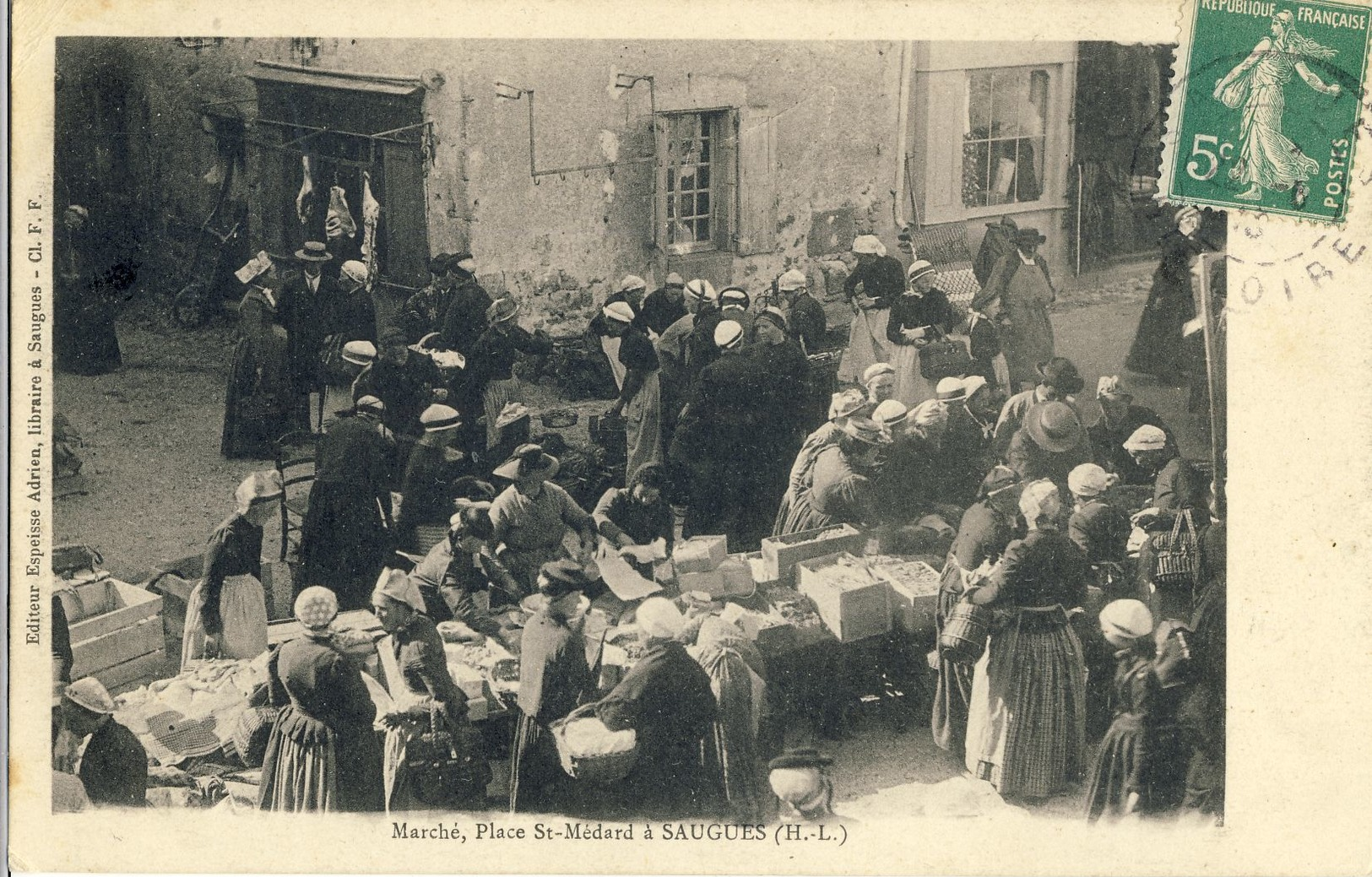 SAUGUES (H-L.) -- PLACE  ST-MEDARD,  MARCHE - Saugues