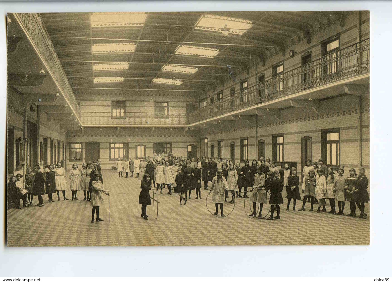 C 290  -  Morlanwelz-Mariemont  -  Lycée Waroqué  -  Le Hall - Ecoles