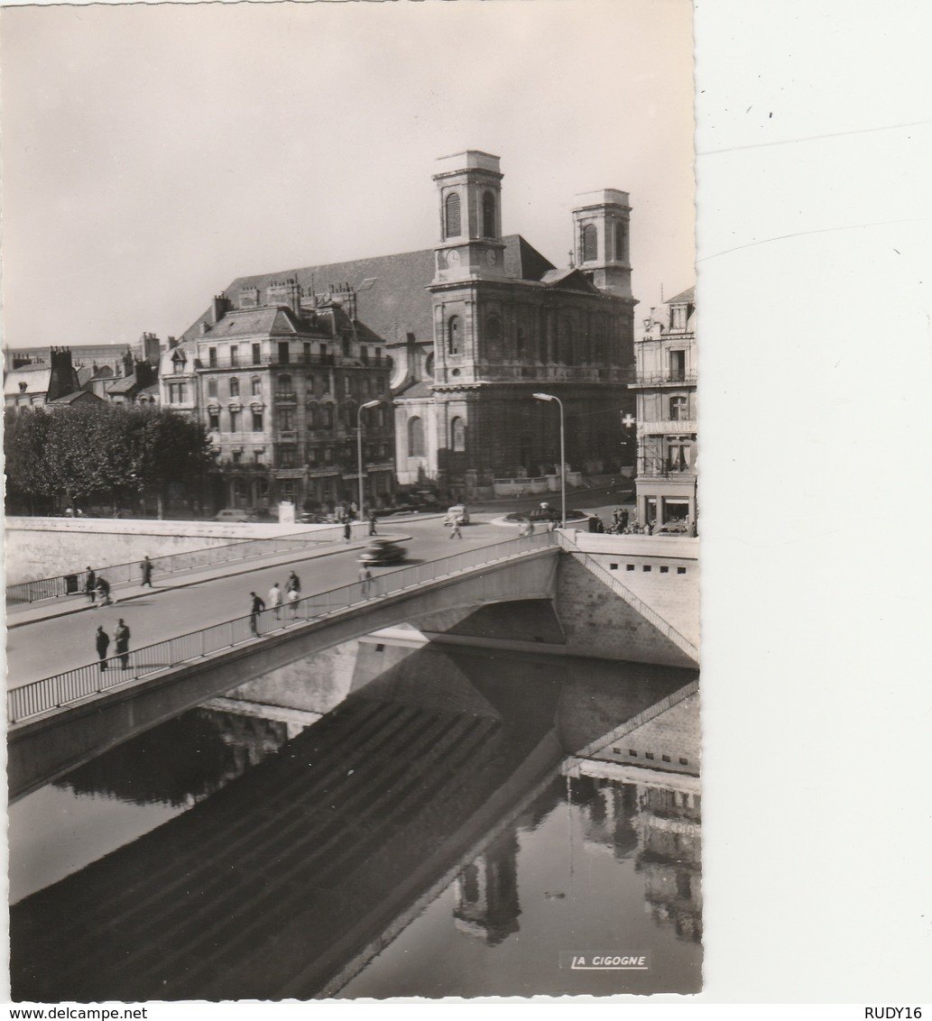 BESANCON  -   PONT BATTANT Et EGLISE De LA MADELEINE  -   Editeur :  LA CIGOGNE De Strasbourg  N° 25.056.104 - Besancon