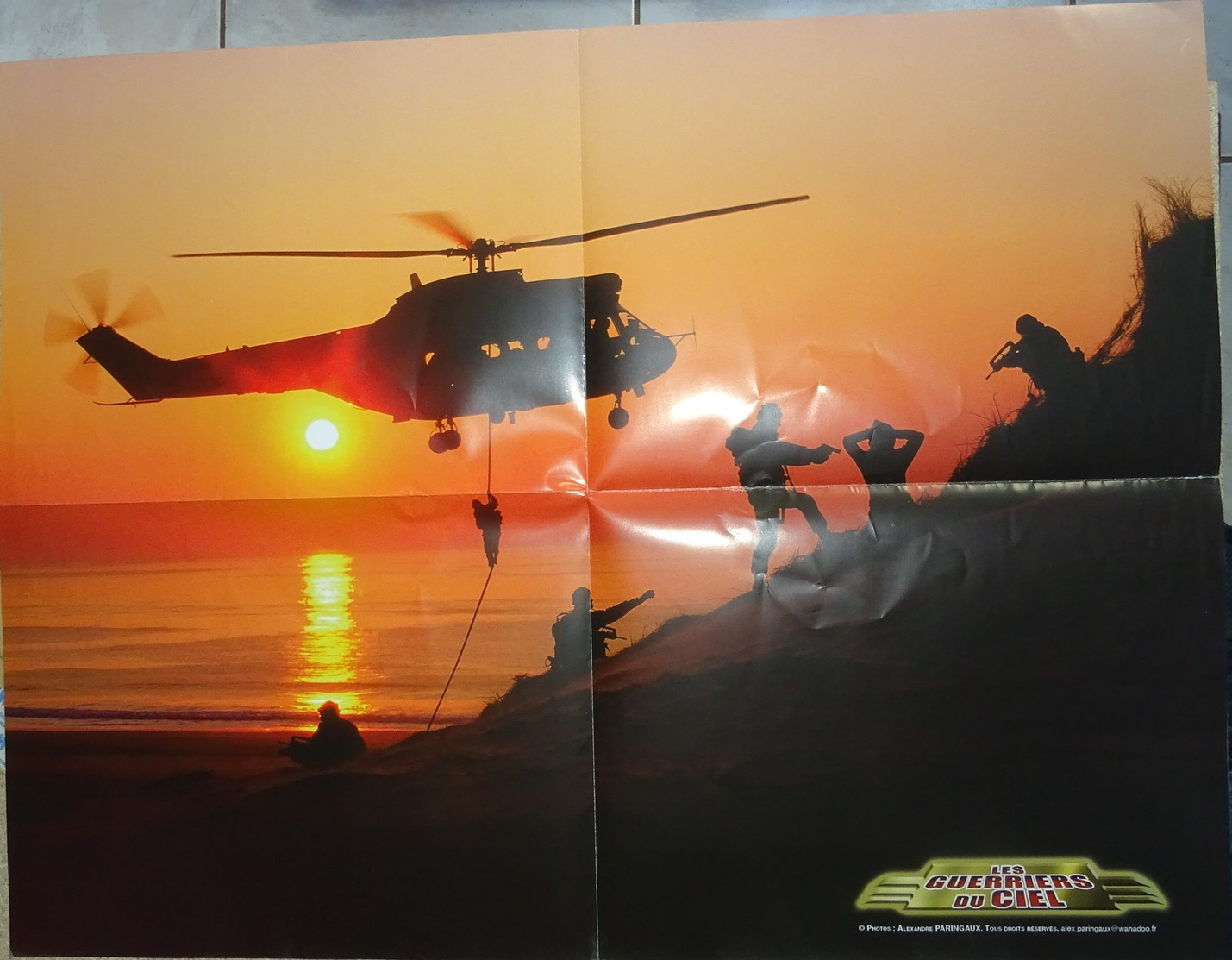 Les Guerriers Du Ciel Poster N 3 - Hélico Commandos Paras En Opération à Solenzara 40 X 60 Cm - Aviation