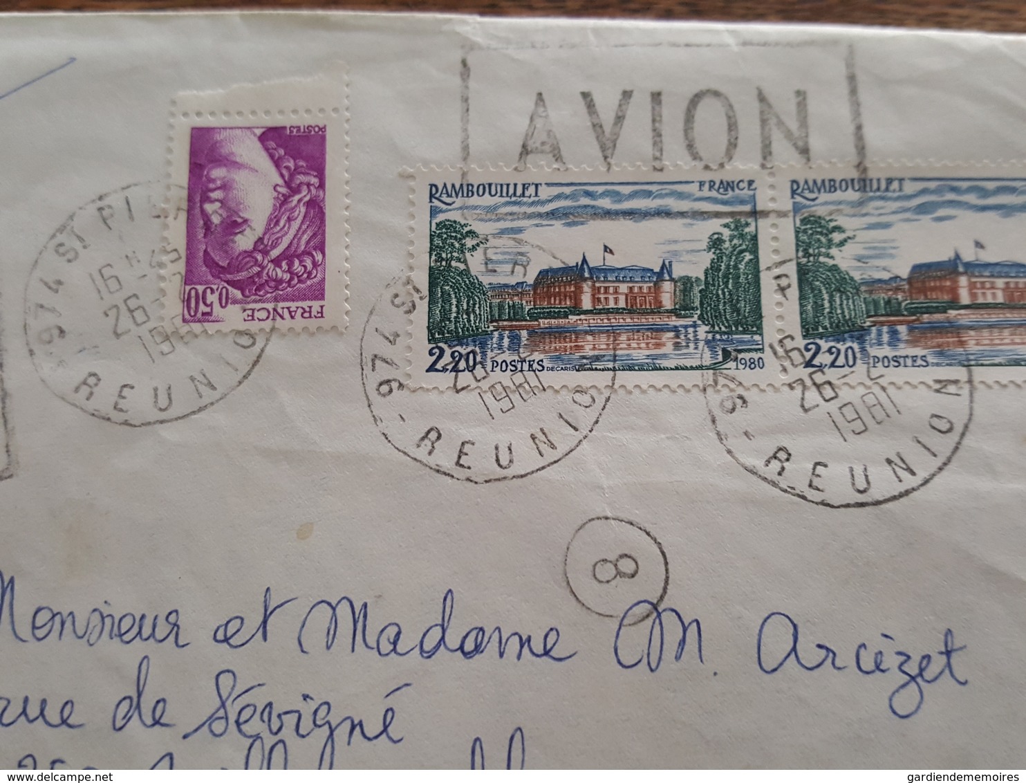 1981 TAD Saint Pierre De La Réunion - Puce Facteur 8, R Pour Recommandé? Lettre - Avion - Pour Villemonble, Arcèzet - Covers & Documents