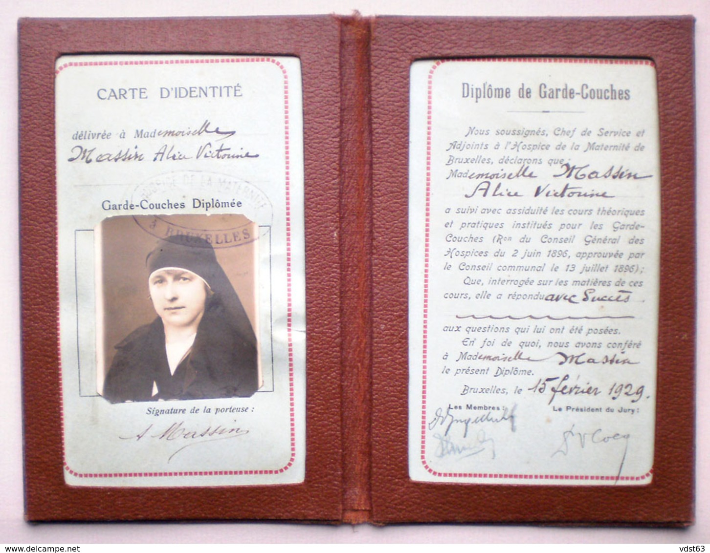 DIPLOME DE GARDE COUCHES 1929 Diploma Bruxelles Hospice De La Maternité Commission Assistance Publique Religieuse - Health