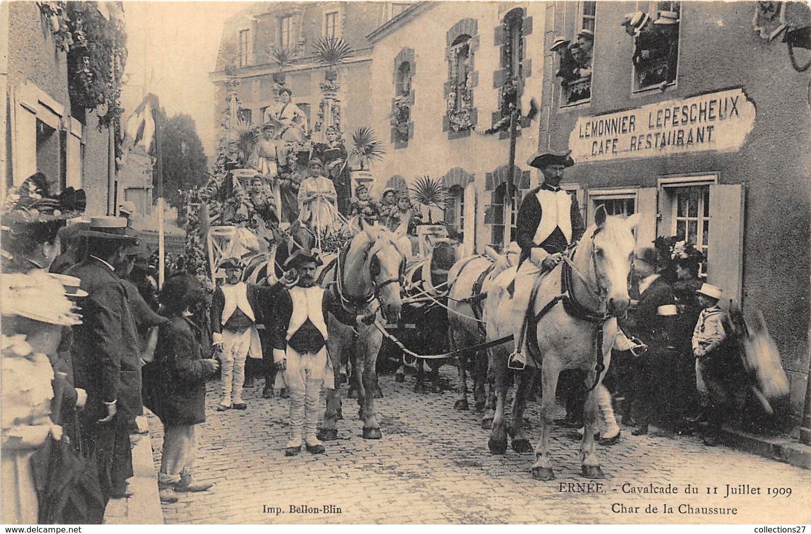 53-ERNEE- CAVALCADE DU 11 JUILLET 1909 CHAR DE LA CHAUSSURE - Ernee