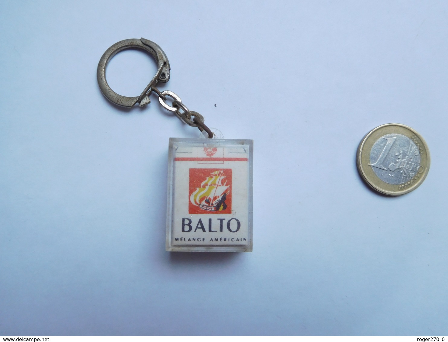 Beau Porte Clés , Café Tabac Le Balto à Enghien Les Bains - Porte-clefs