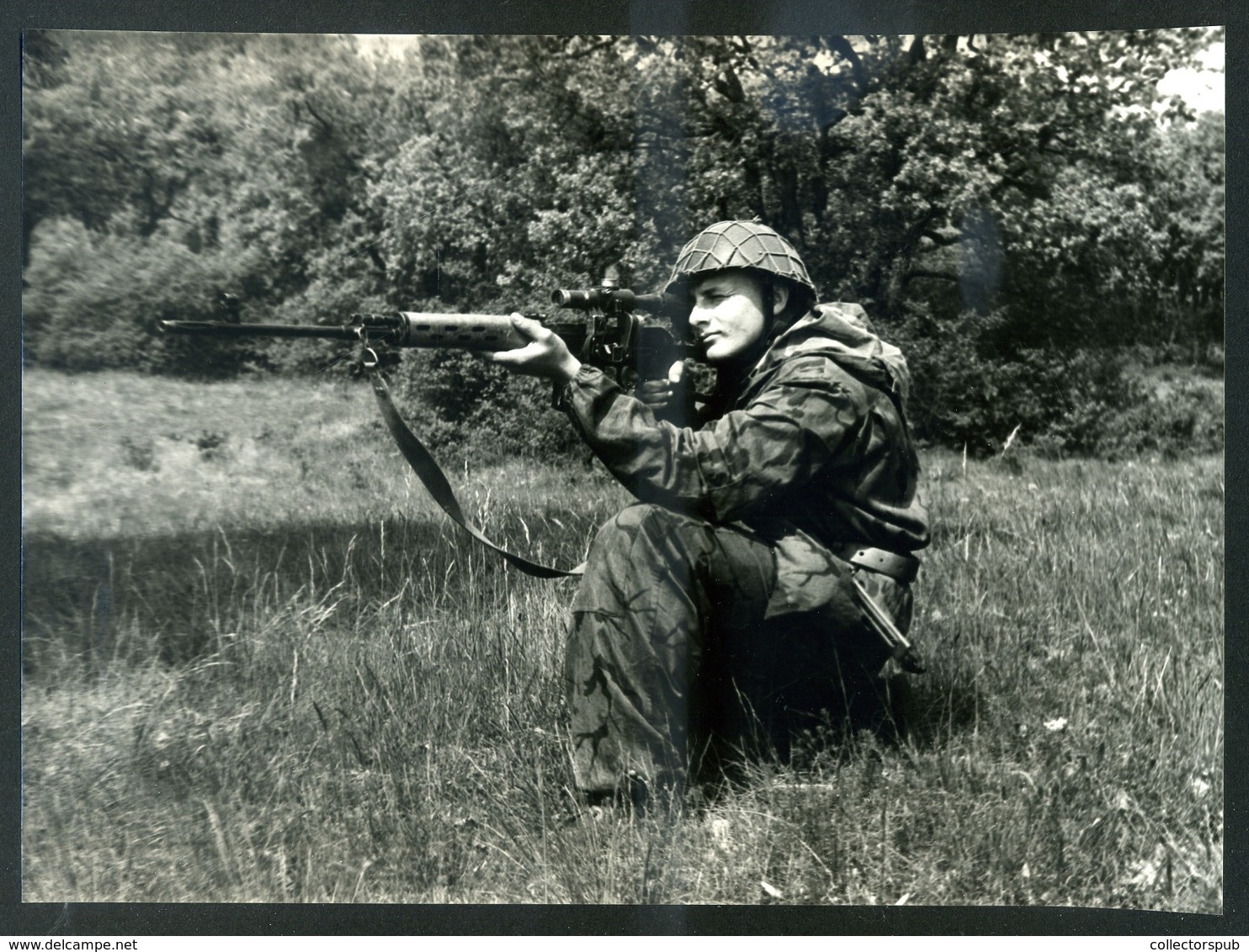 1975-80. cca. Magyar Néphadsereg hadgyakorlat, Kádár elvtárs részvételével .16 db (24*20 cm) nagyon jó, professzionális