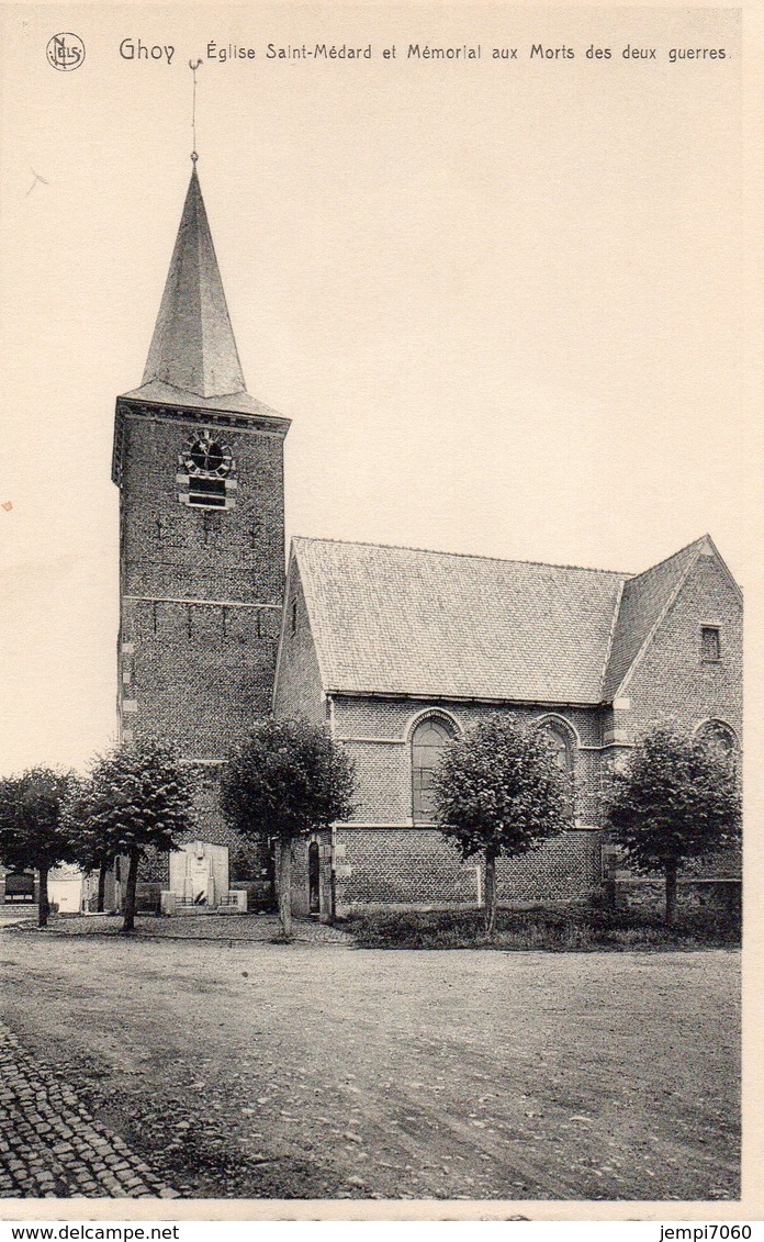 GHOY : Eglise Saint Médard Et Mémorial Aux Morts Des Deux Guerres - Lessen