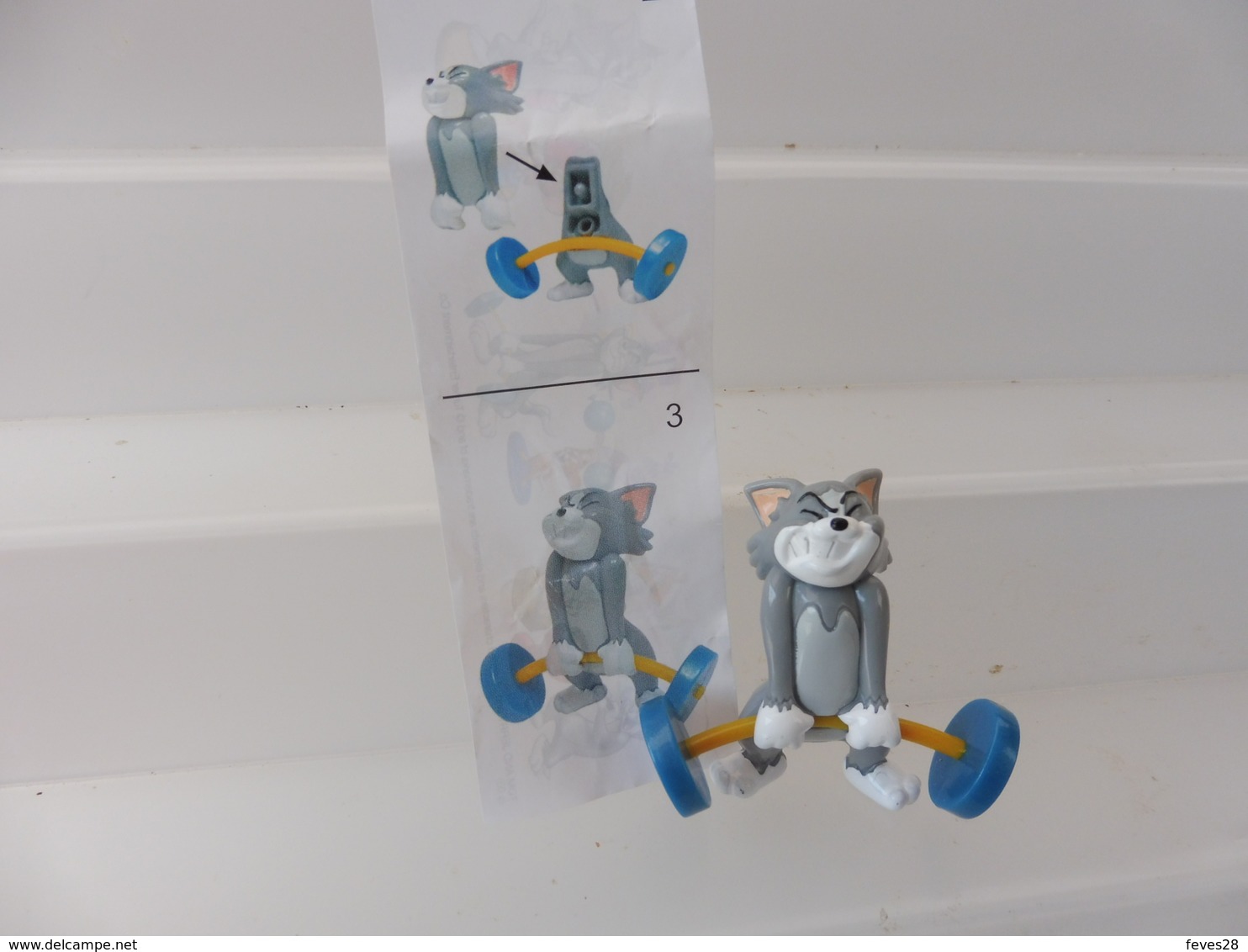 KINDER SURPRISE - TOM ET JERRY + BPZ K04N.103 S03 - Monoblocs