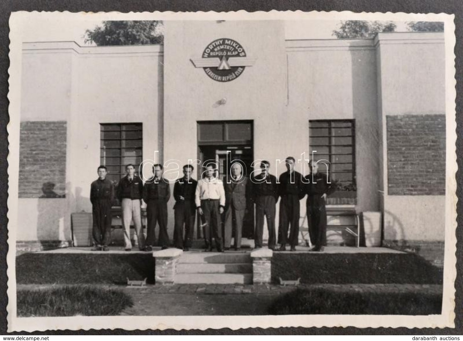 Cca 1938 A Horthy Miklós Nemzeti Repülő Alap Debreceni Repülő Club Fotóalbuma, 34 Db Fotóval, 8,5×11,5 Cm - Autres & Non Classés
