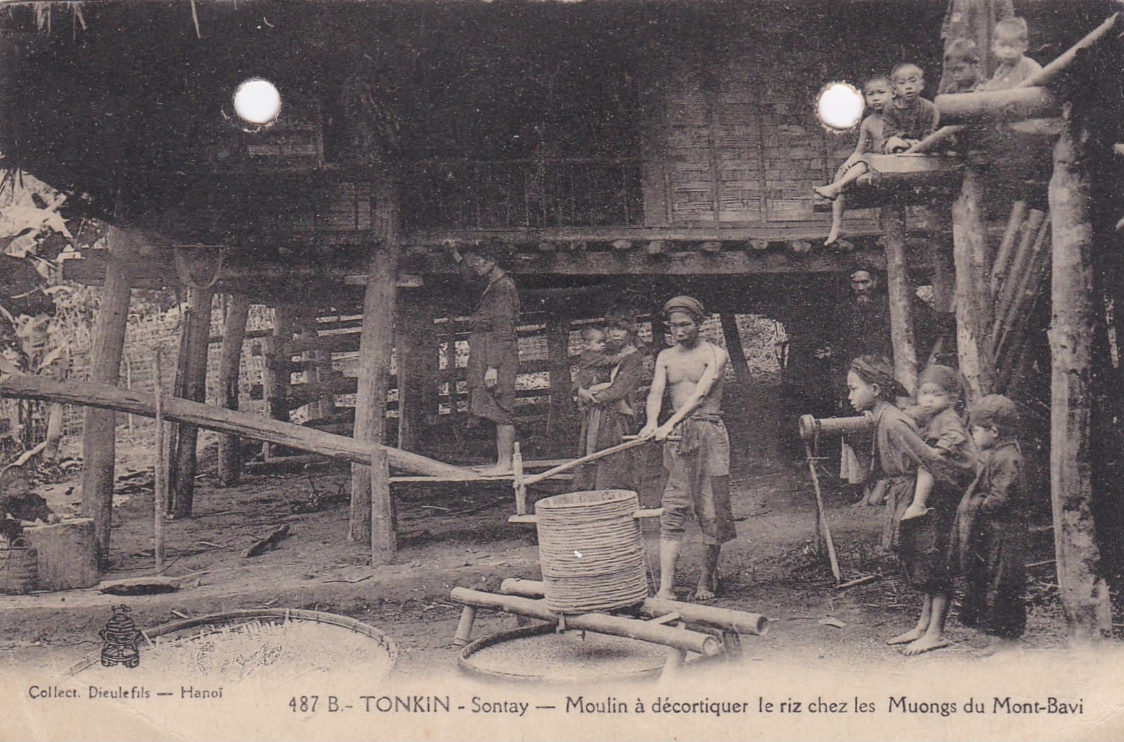 TONKIN,(( Défauts Visible TROUS ) à Boucher,moulin à Décortiquer Le Riz - Vietnam