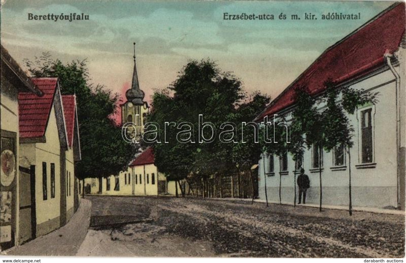 T2 1917 Berettyóújfalu, Erzsébet Utca, M. Kir. Adóhivatal. Adler Béla Kiadása - Non Classés