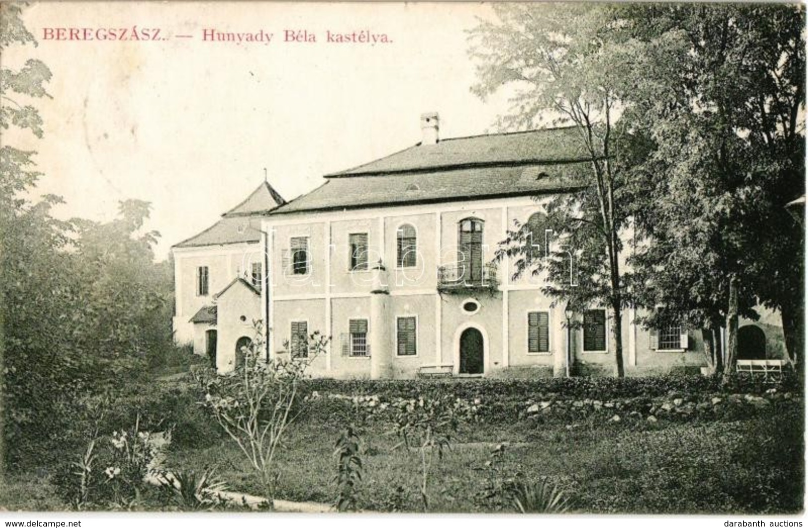 T2/T3 Beregszász, Berehove; Hunyady Béla Kastélya. W. L. Bp. 6109. Kiadja Auer K. és Kovács K. / Castle (apró Szakadás / - Ohne Zuordnung