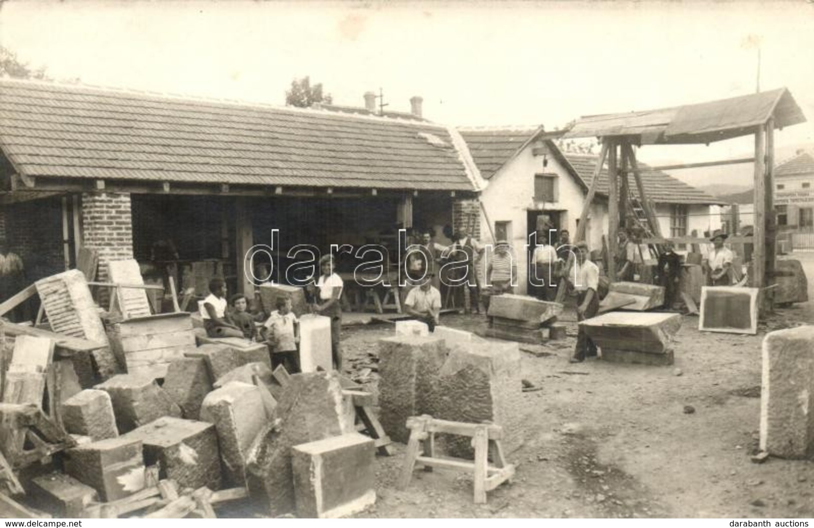 * T2 Cacak, Francesco Berbelja's Mechanical Tombstone Cutter Manufacturer's Shop, Photo - Non Classés