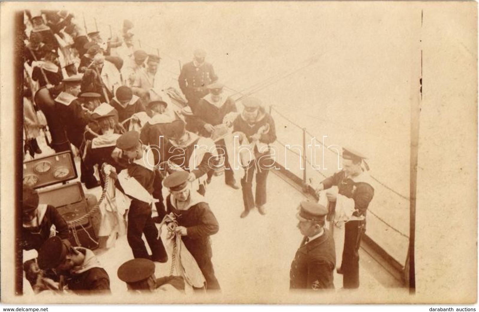 * T2 1915 SM Schiff Erzherzog Friedrich K.u.K. Kriegsmarine / Matrózok Ruhakiosztás Közben Az SMS Erzherzog Friedrich Os - Non Classés