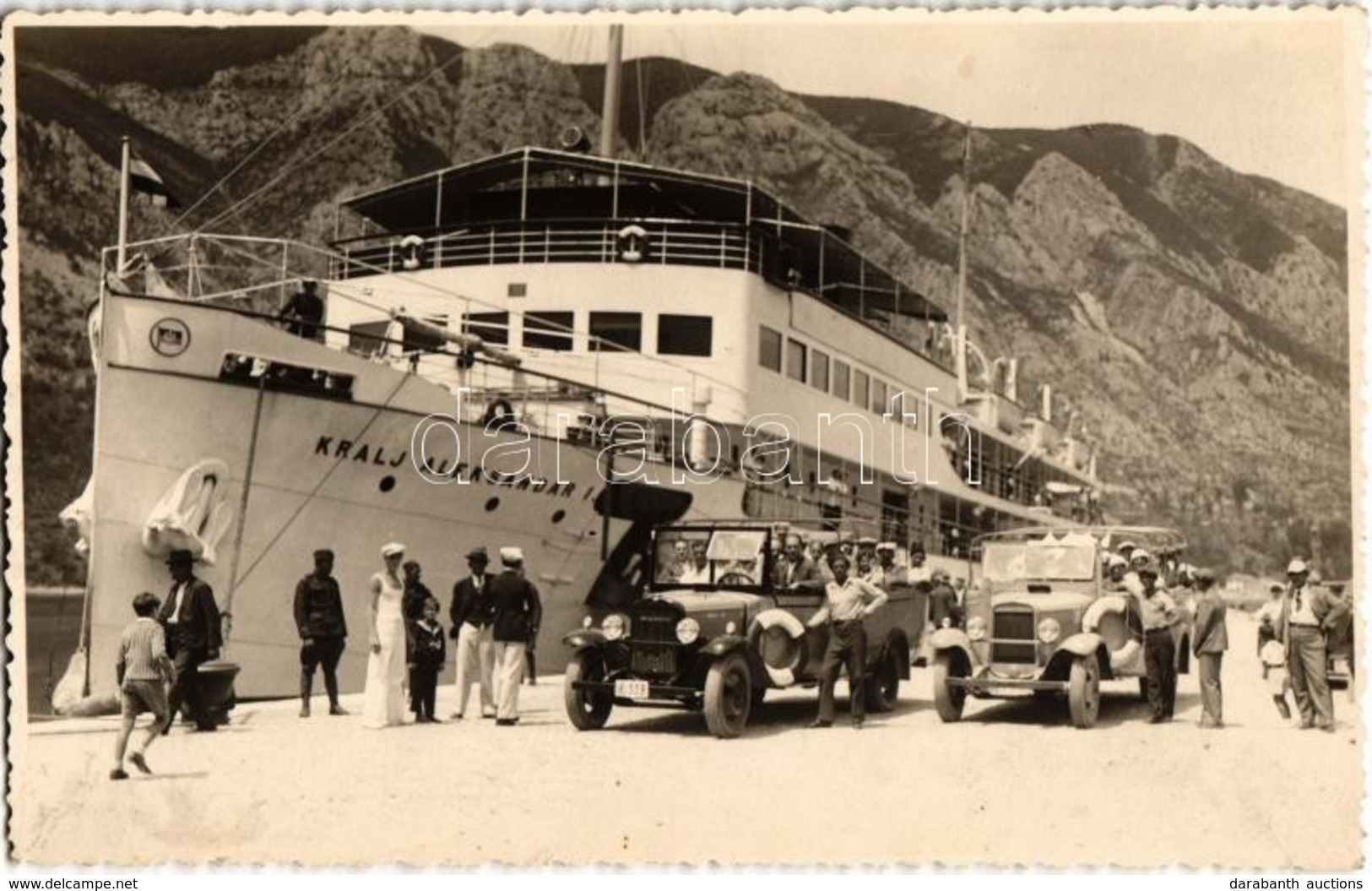 * T1/T2 1934 Kotor, Cattaro; Kralj Aleksandar I. Passenger Ship, Automobiles At The Port. Foto-Atelier Cirigovic Photo - Non Classés