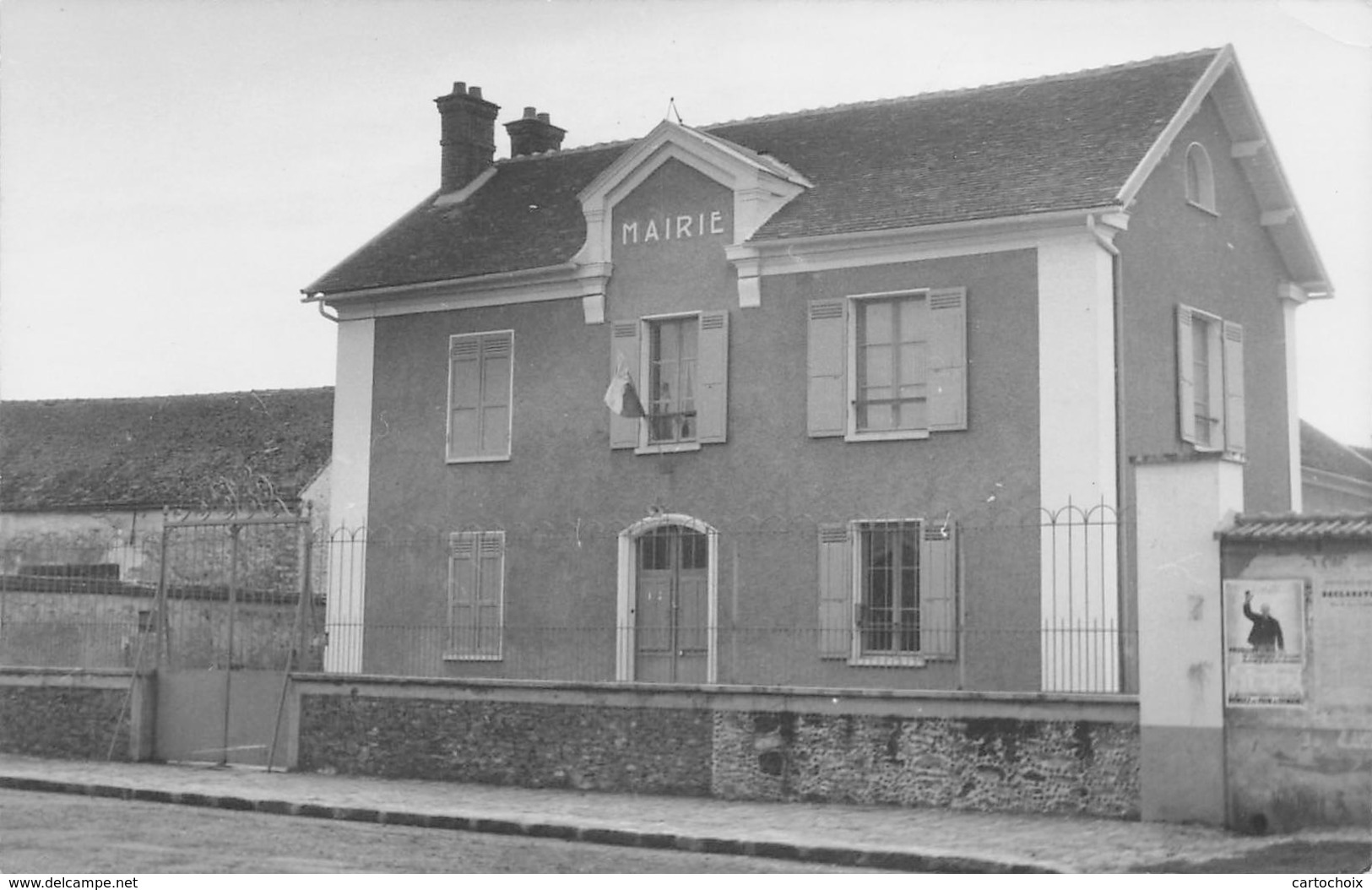 77 - Champeaux - Beau Cliché De La Mairie - Autres & Non Classés