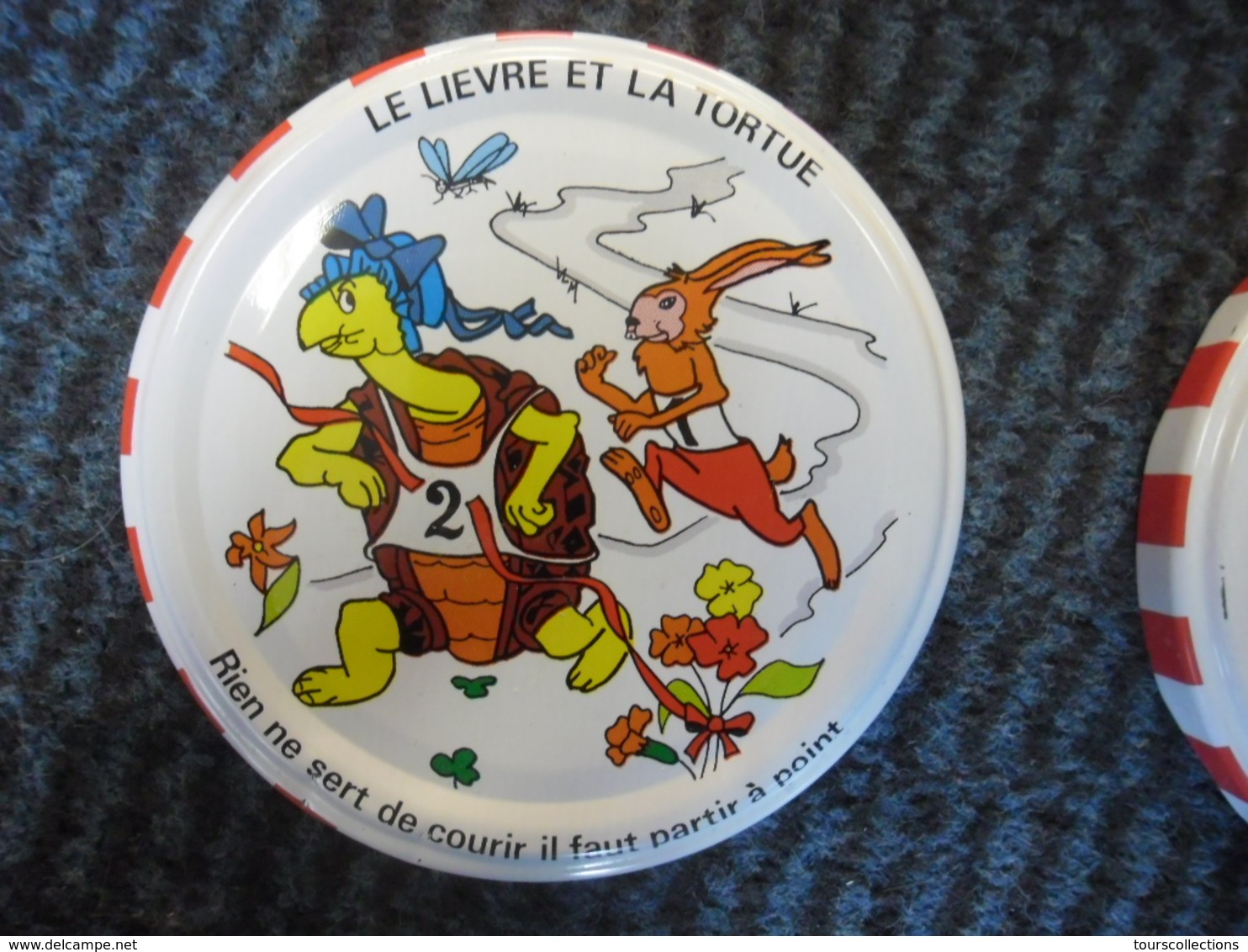 JEAN DE LA FONTAINE FABLES - SUPERBE LOT de 11 dessus de pot de confiture ANDROS 85 mm tous différents ! - vers 1981