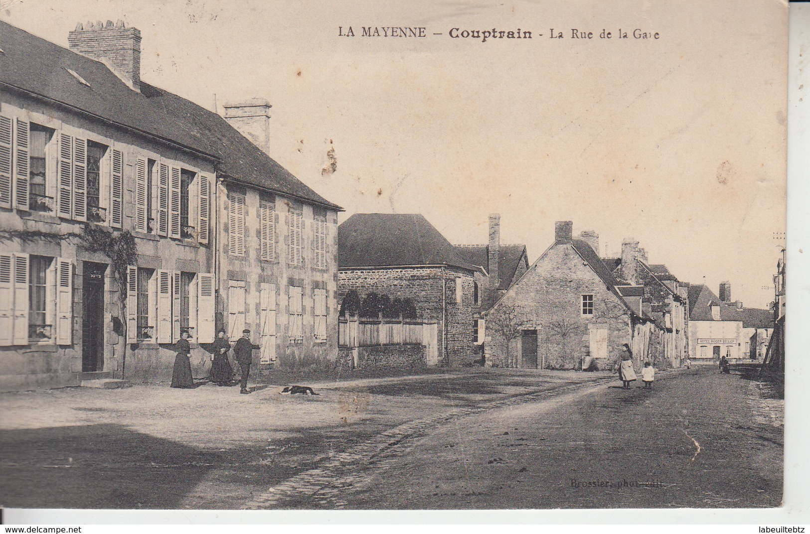 COUPTRAIN - Rue De La Gare  PRIX FIXE - Couptrain