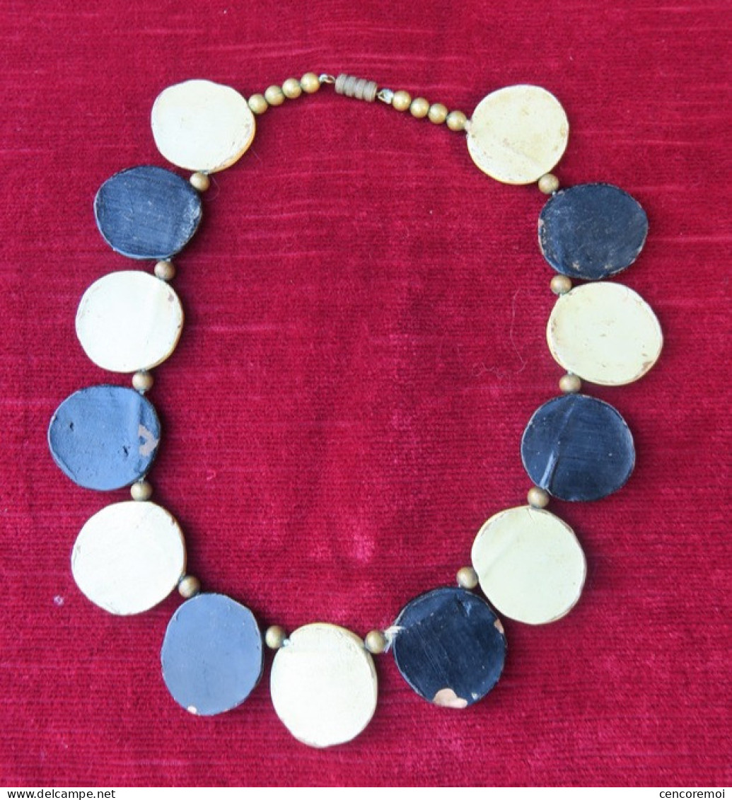 Ancien Collier Fantaisie En Céramique Coloré - Necklaces/Chains