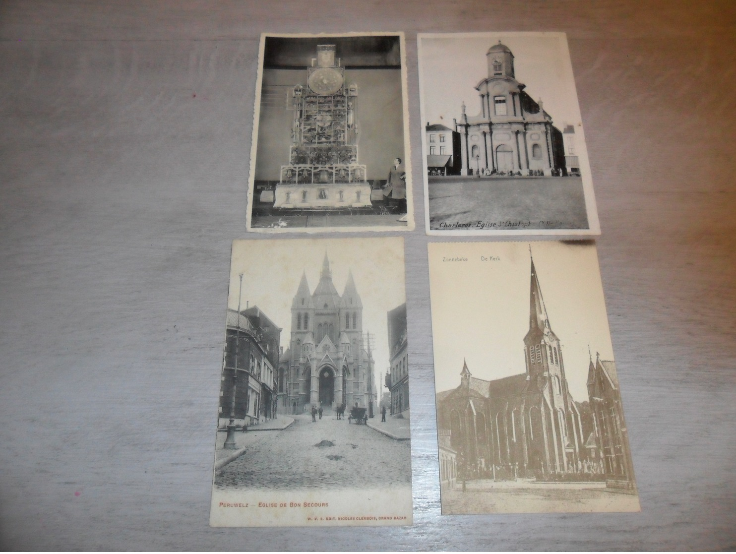 Grand beau lot de 100 cartes postales de Belgique        Groot mooi lot van 100 postkaarten van België