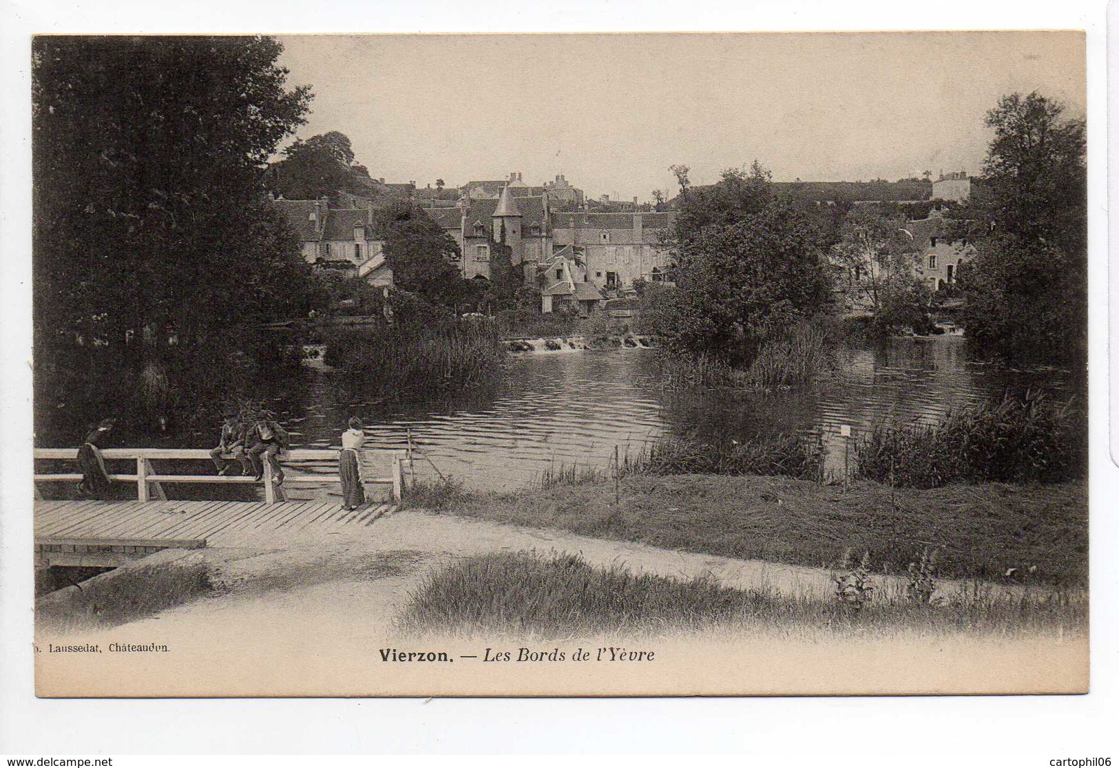 - CPA VIERZON (18) - Les Bords De L'Yèvre (avec Personnages) - Imp. Laussedat - - Vierzon