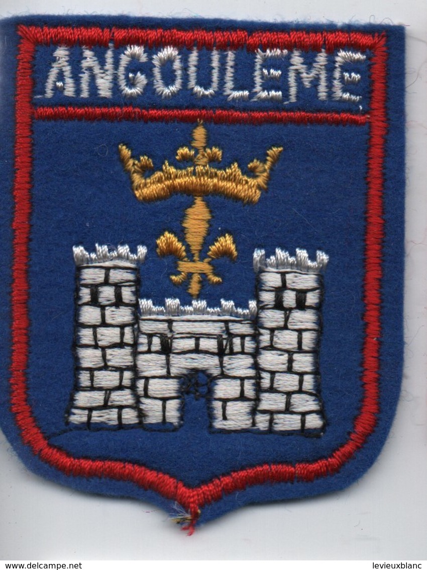 Ecusson Tissu Ancien/Brodé/ANGOULEME/Charente  /Vers 1960-1980    ET257 - Escudos En Tela